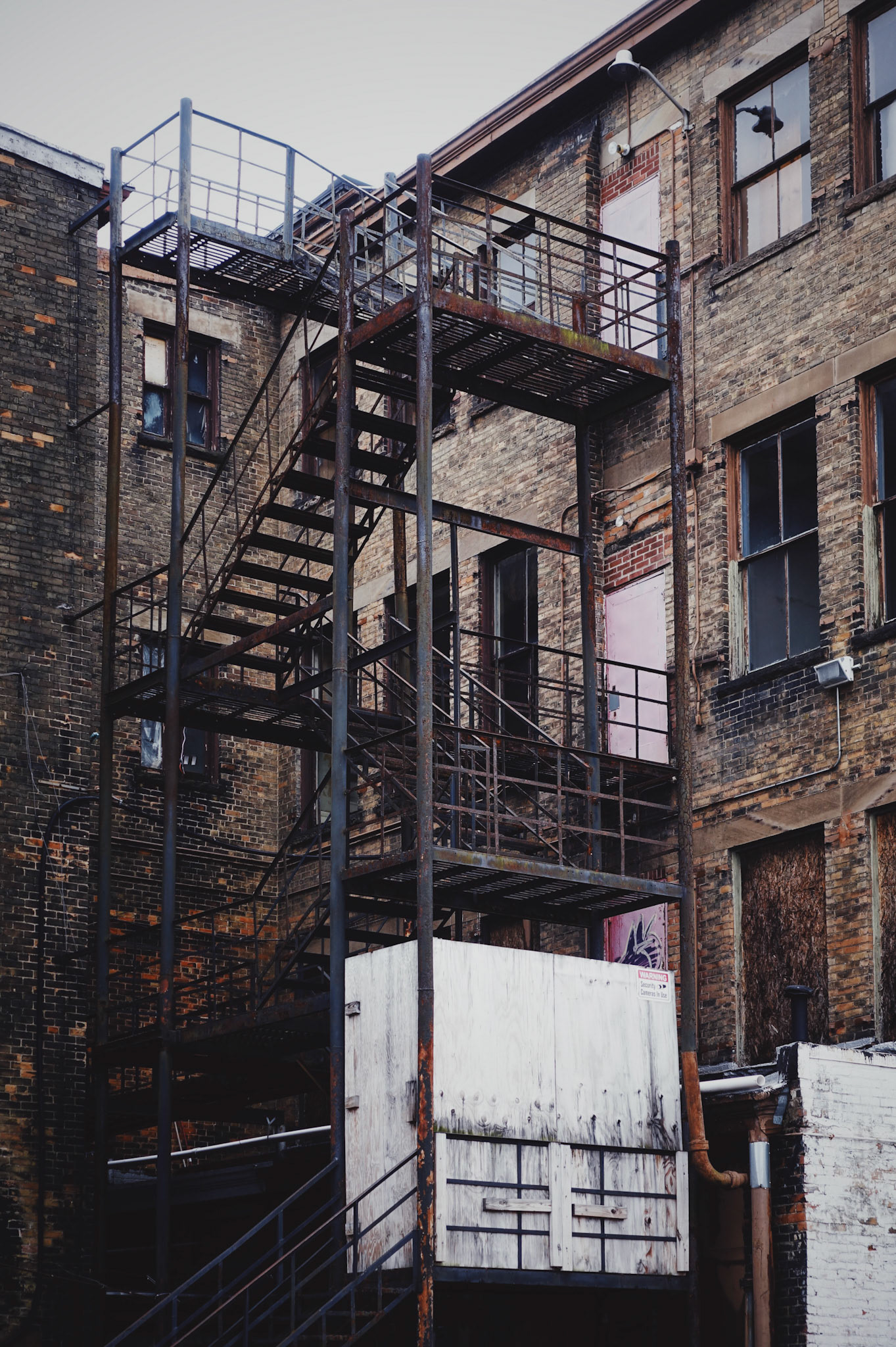                                 Processed with VSCO with av4 preset