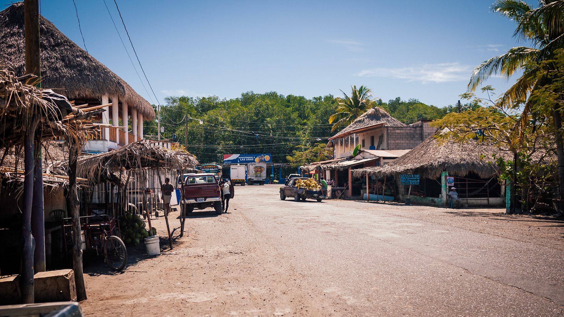 Approaching Las Lisas