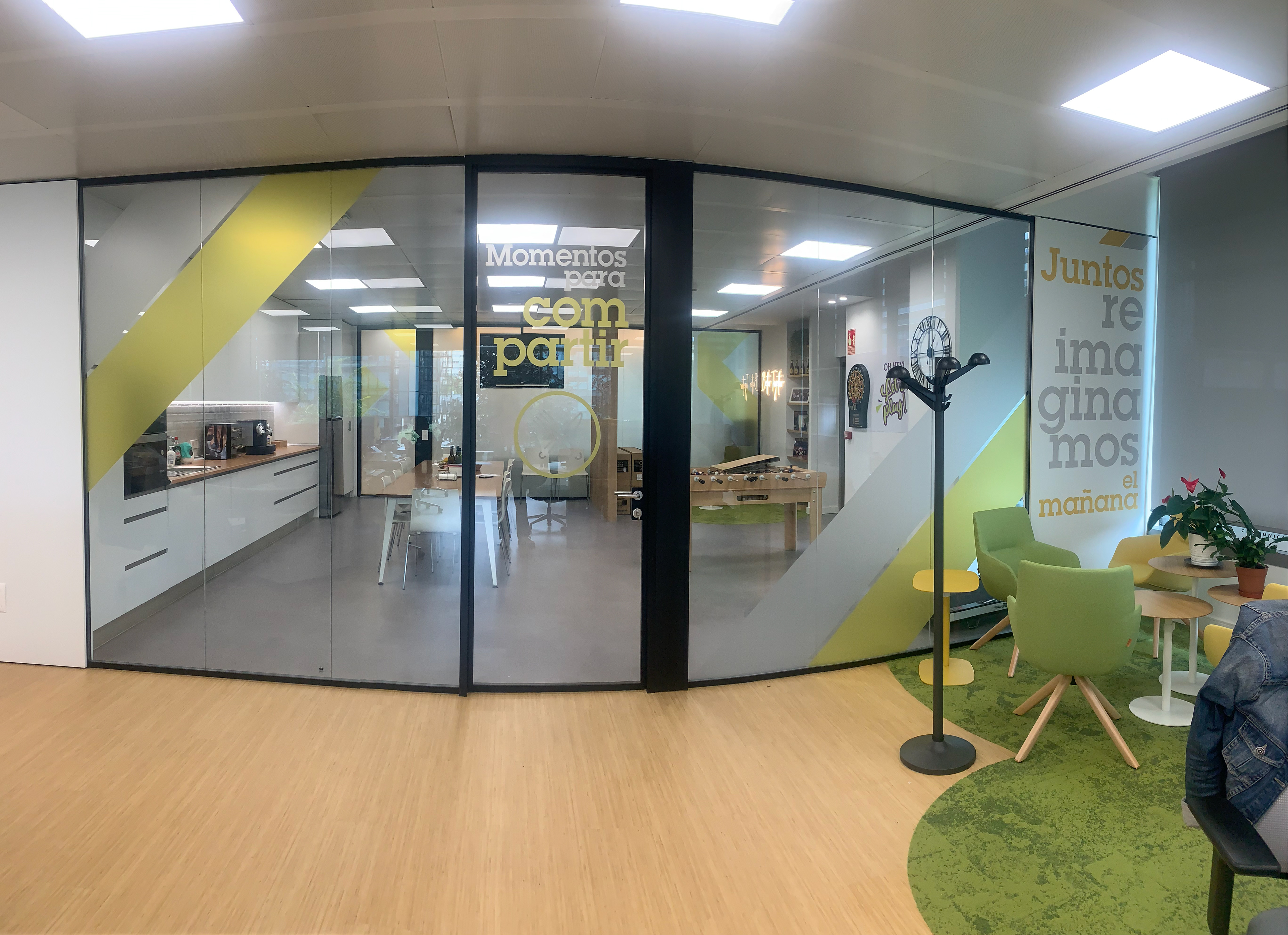 AXIS decoración oficinas - vinilos cristal