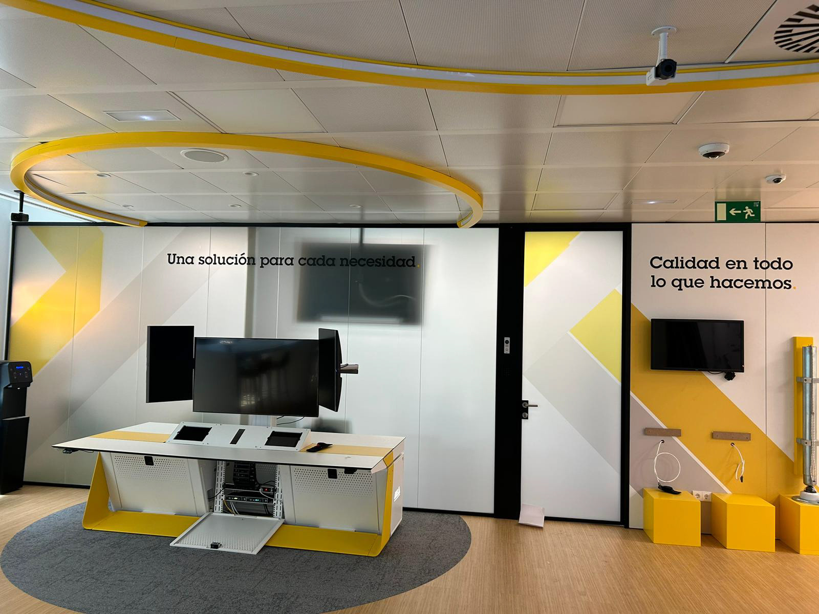 AXIS decoración oficinas