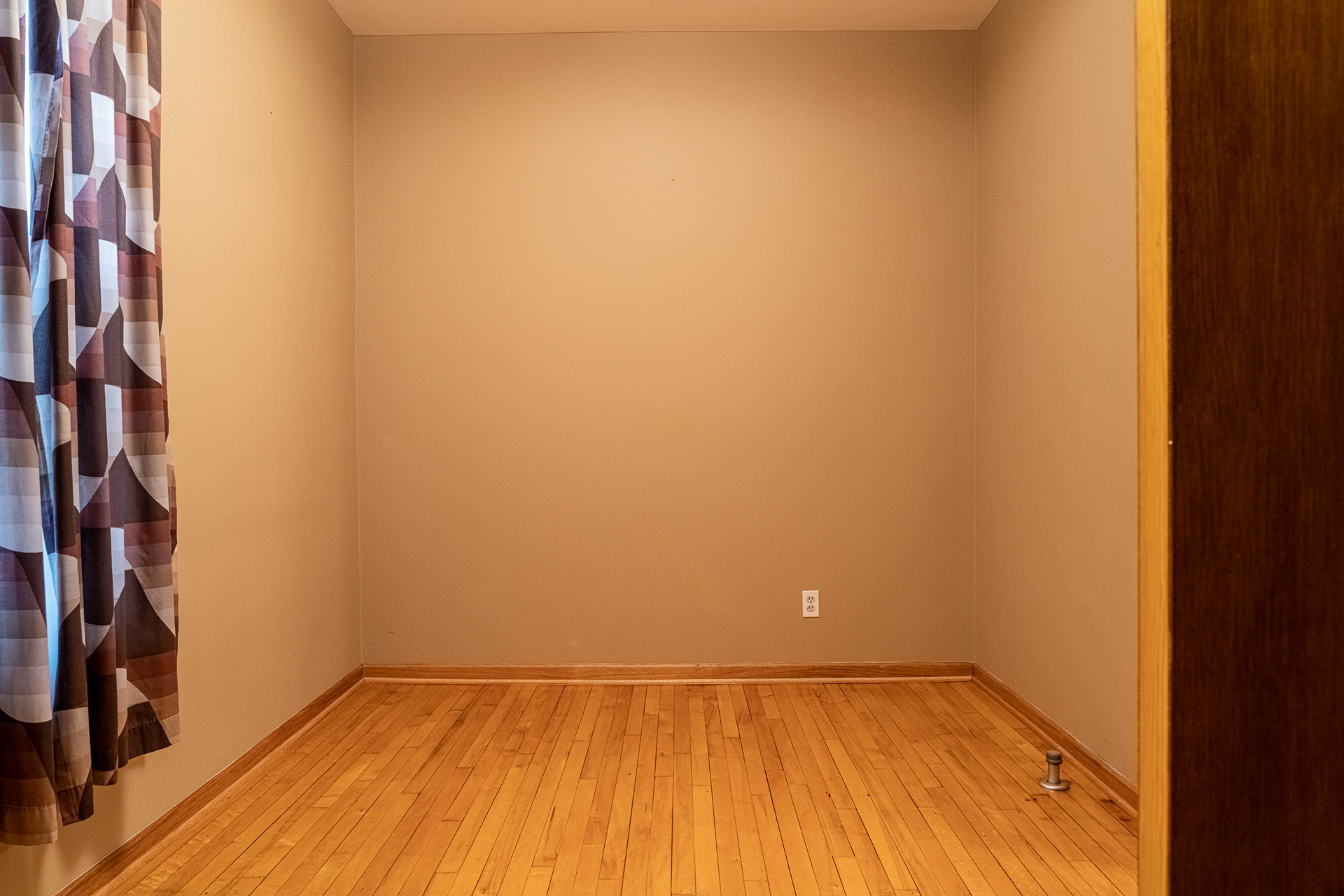 end 1st floor