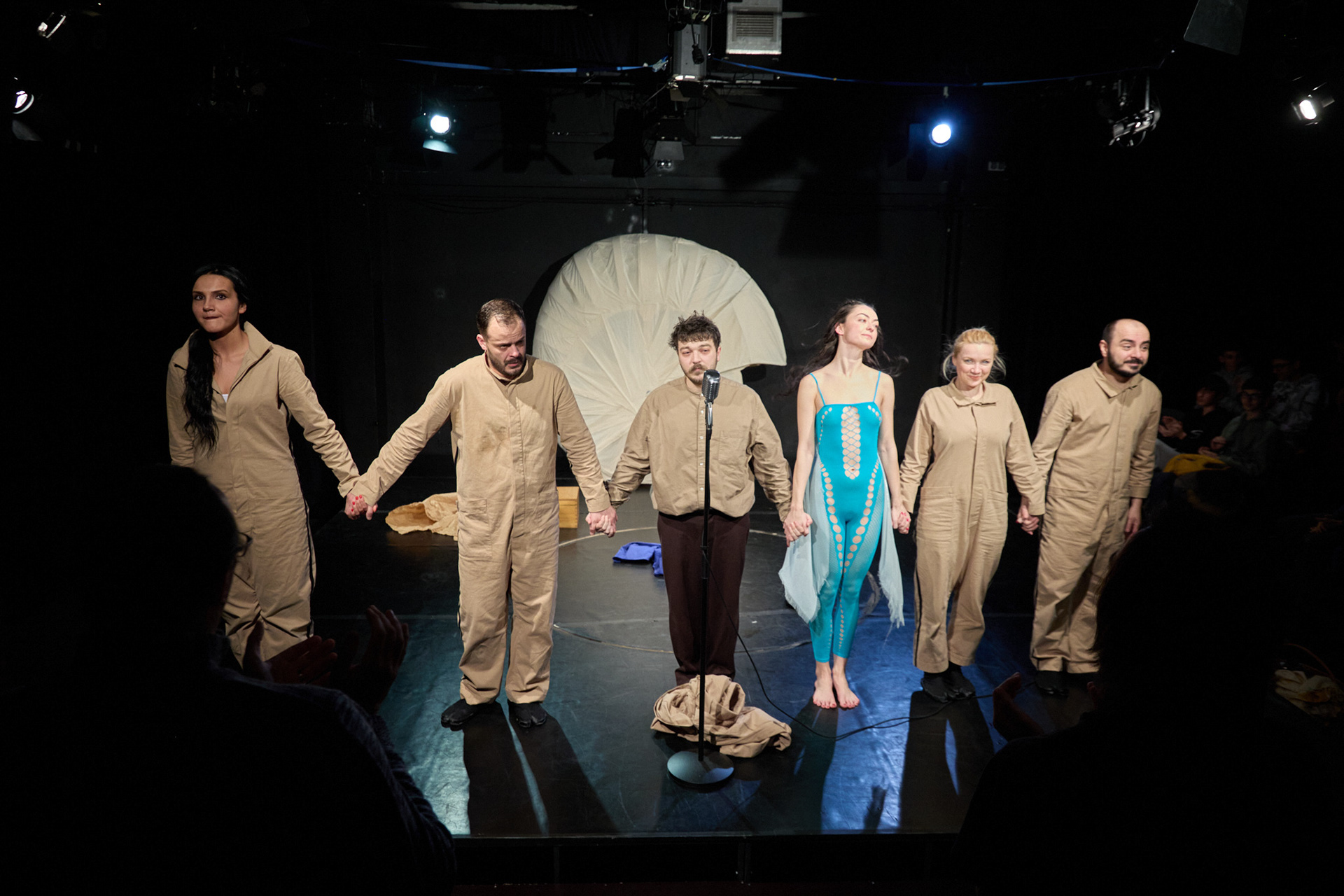 "Insecte", Teatrul Apropo"Insecte", Teatrul Apropo