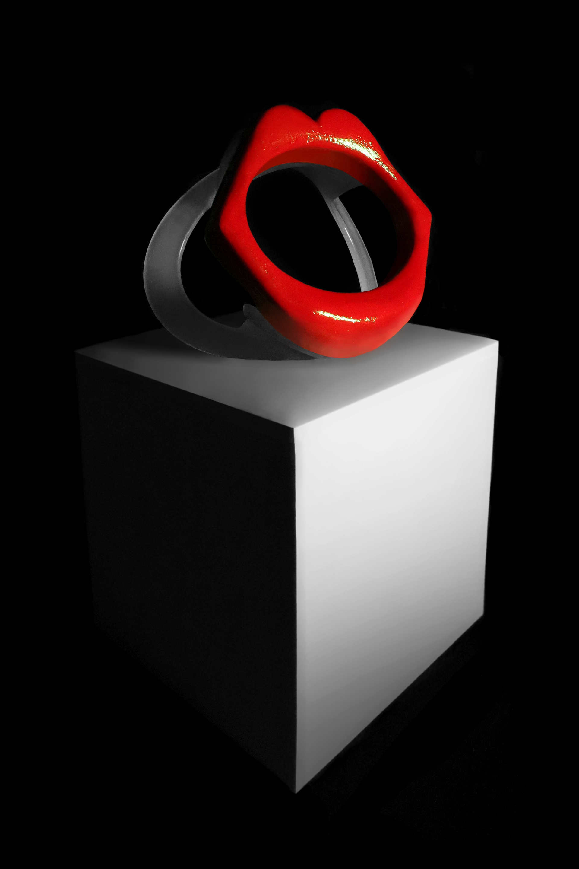 Image Courtesy of Liv Hedges [PLA, Acrylic, O-Shaped Dental Retractor, Cartridge Paper.].