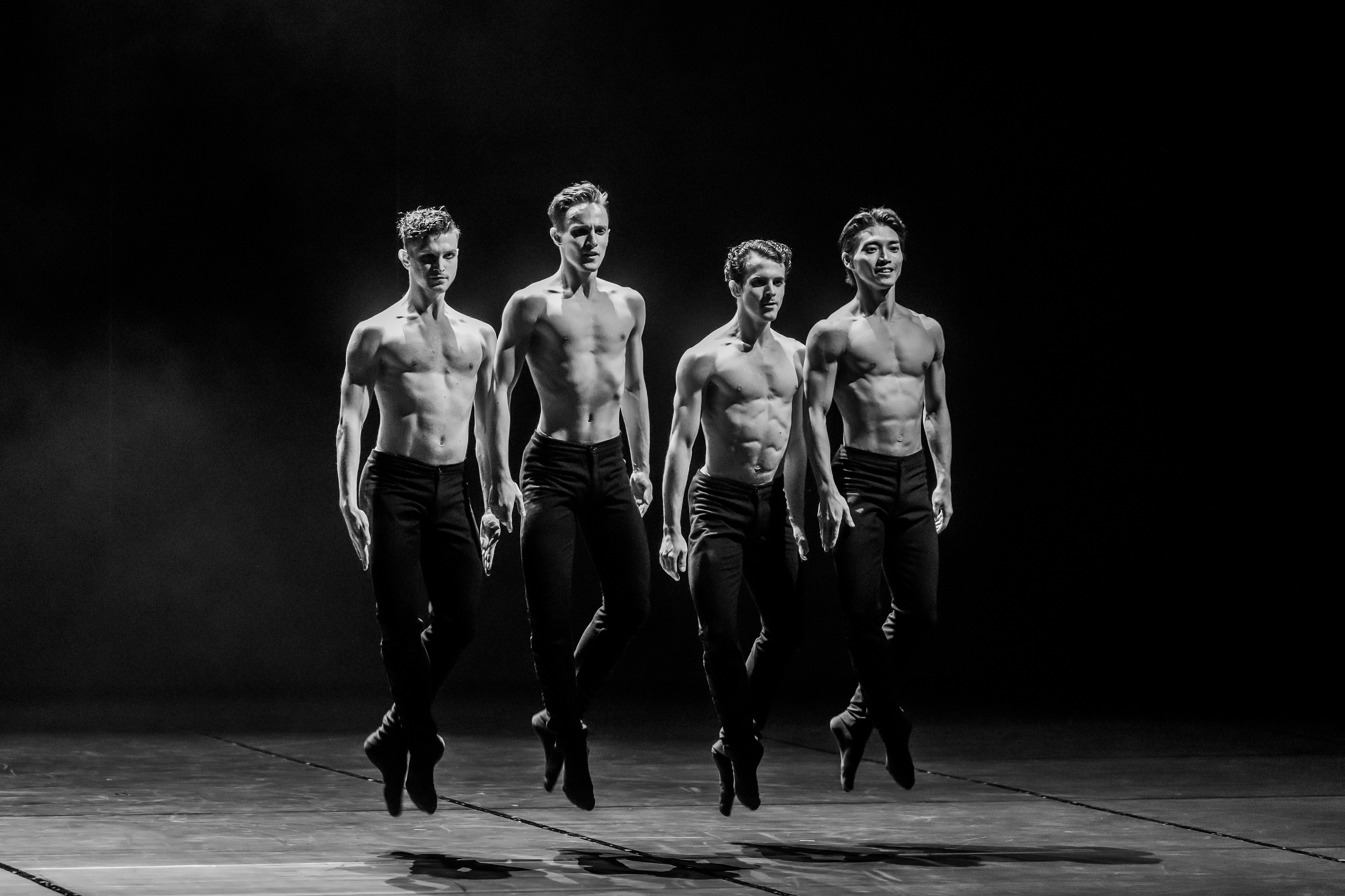 Slovenian National Ballet, Carmina Burana by Edward Clug