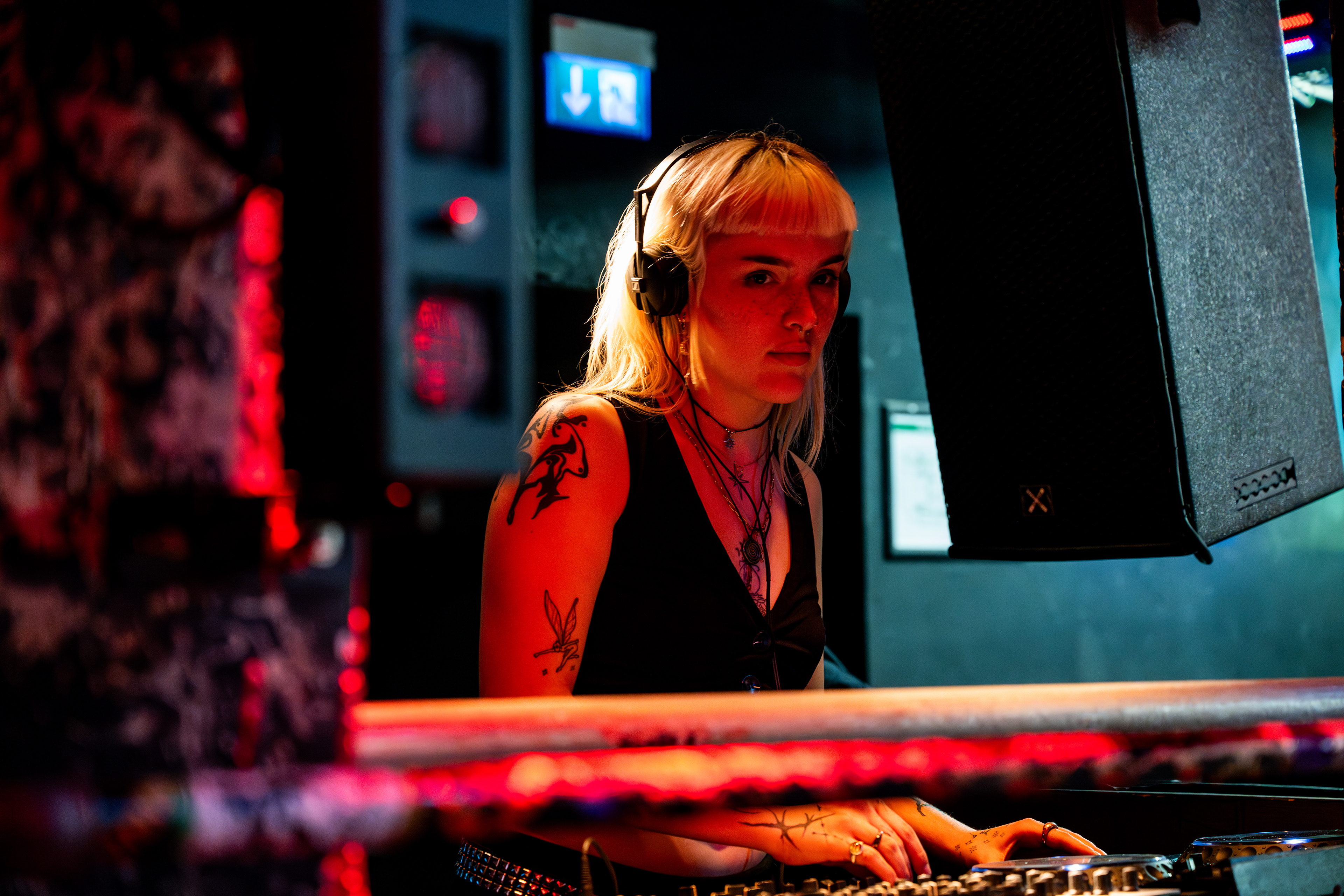 Artifex    DJane