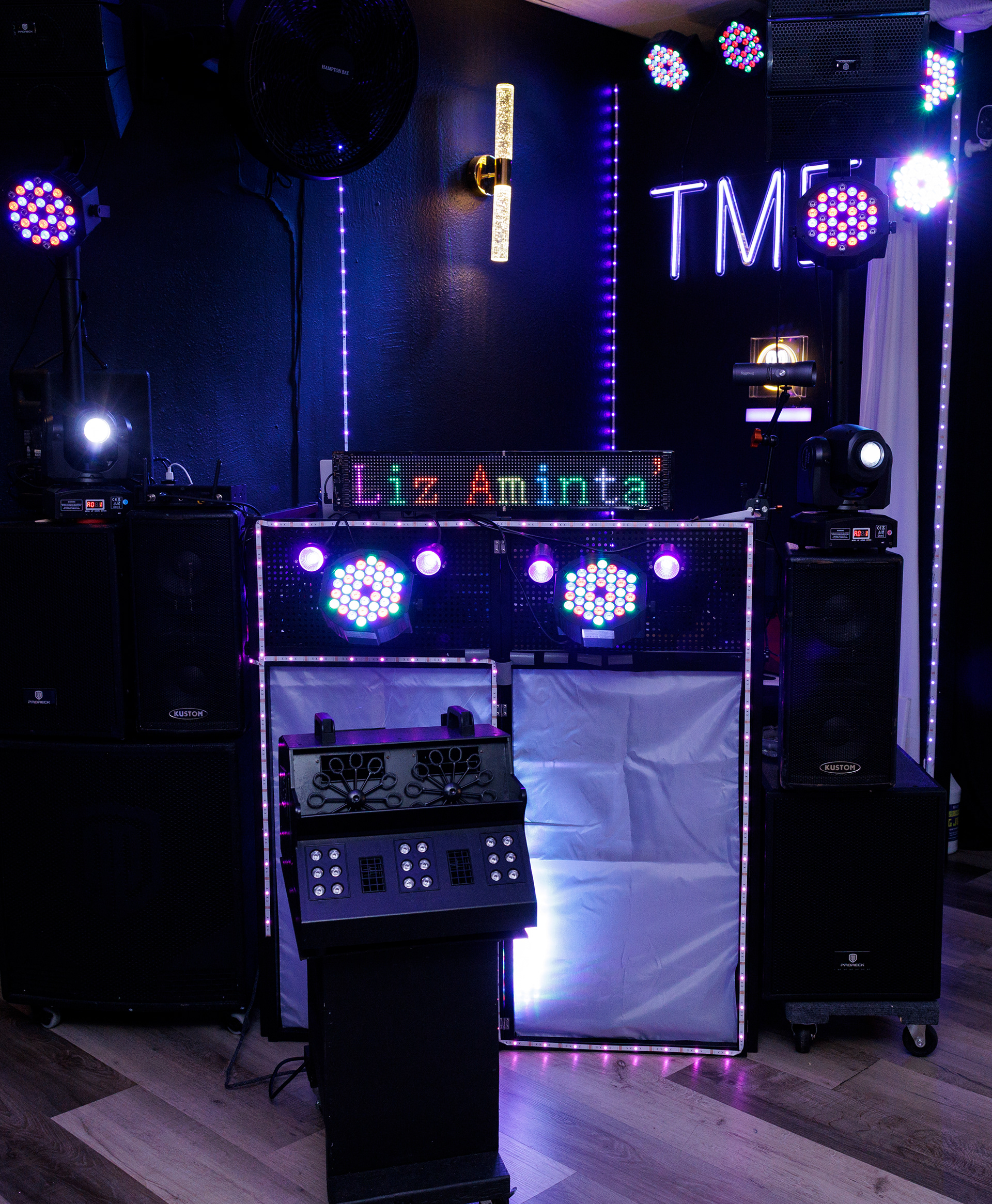 The Marcelos event center - 75 guests Mini QUinceañera