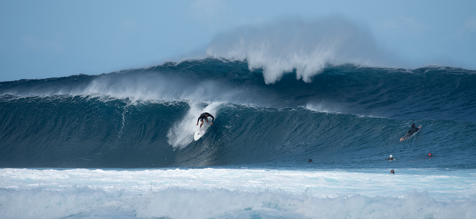 North Shore Pipeline out the back