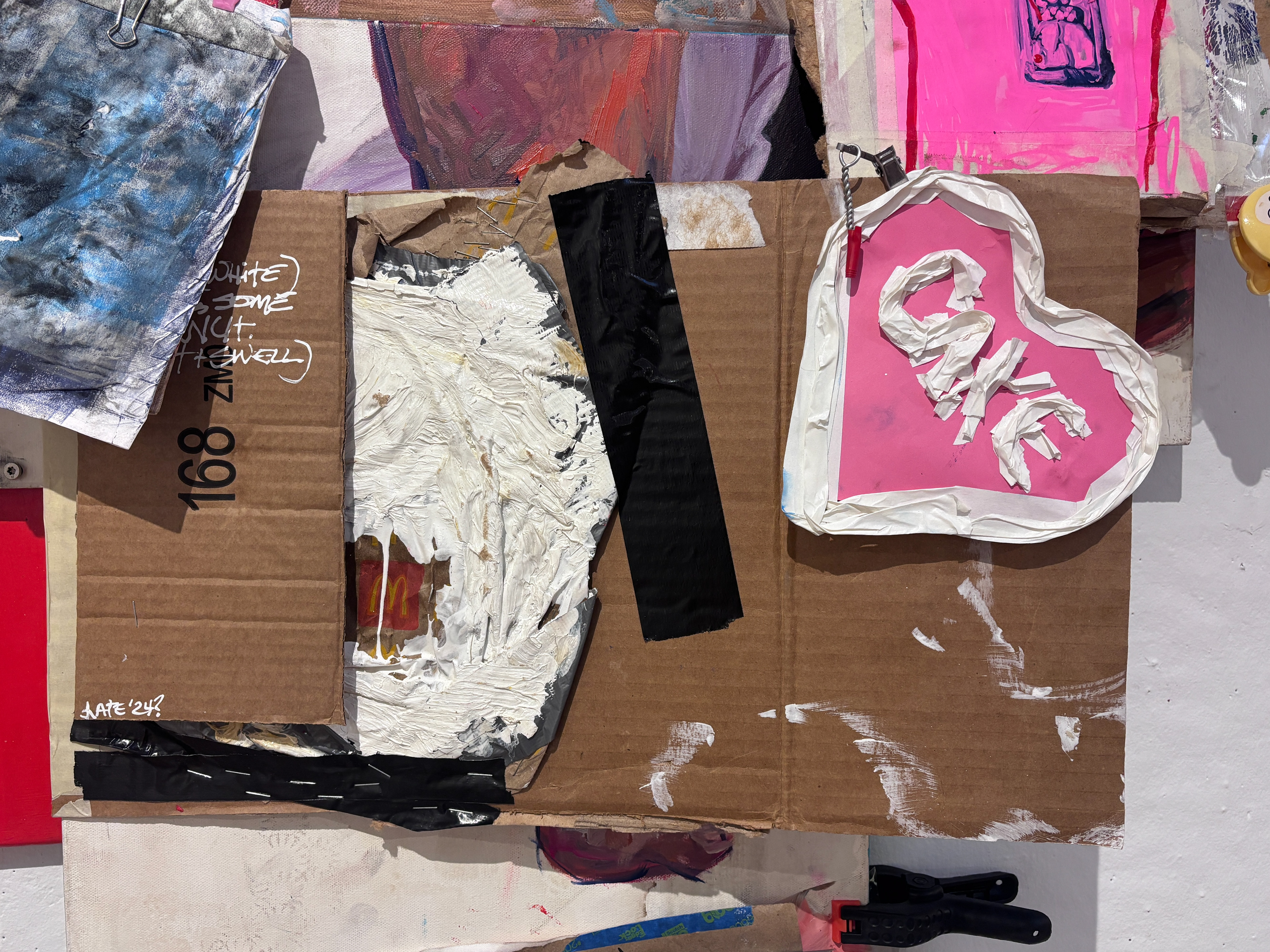 Leg hidden, swatches shown