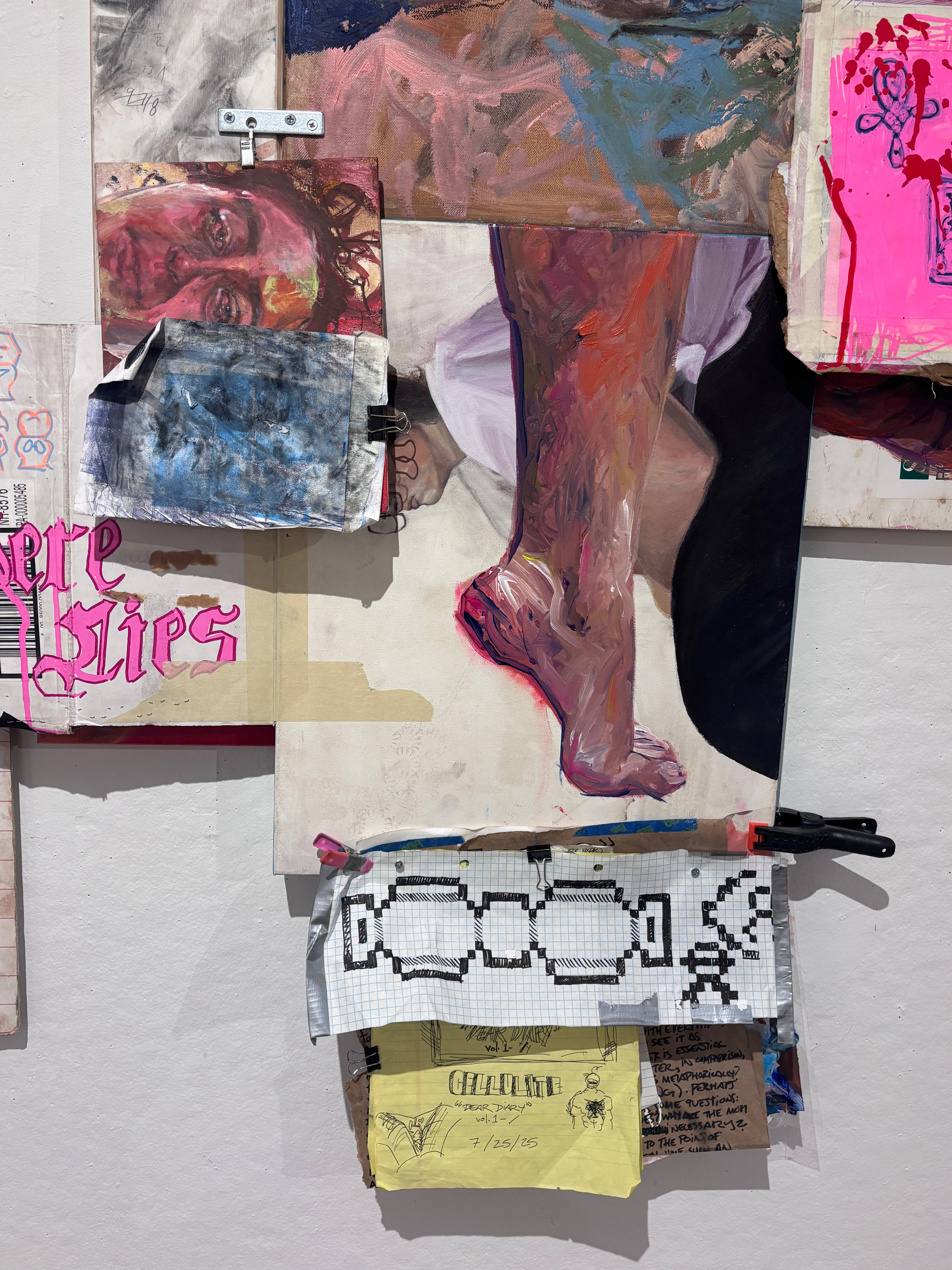 Leg showing, stomach hidden 