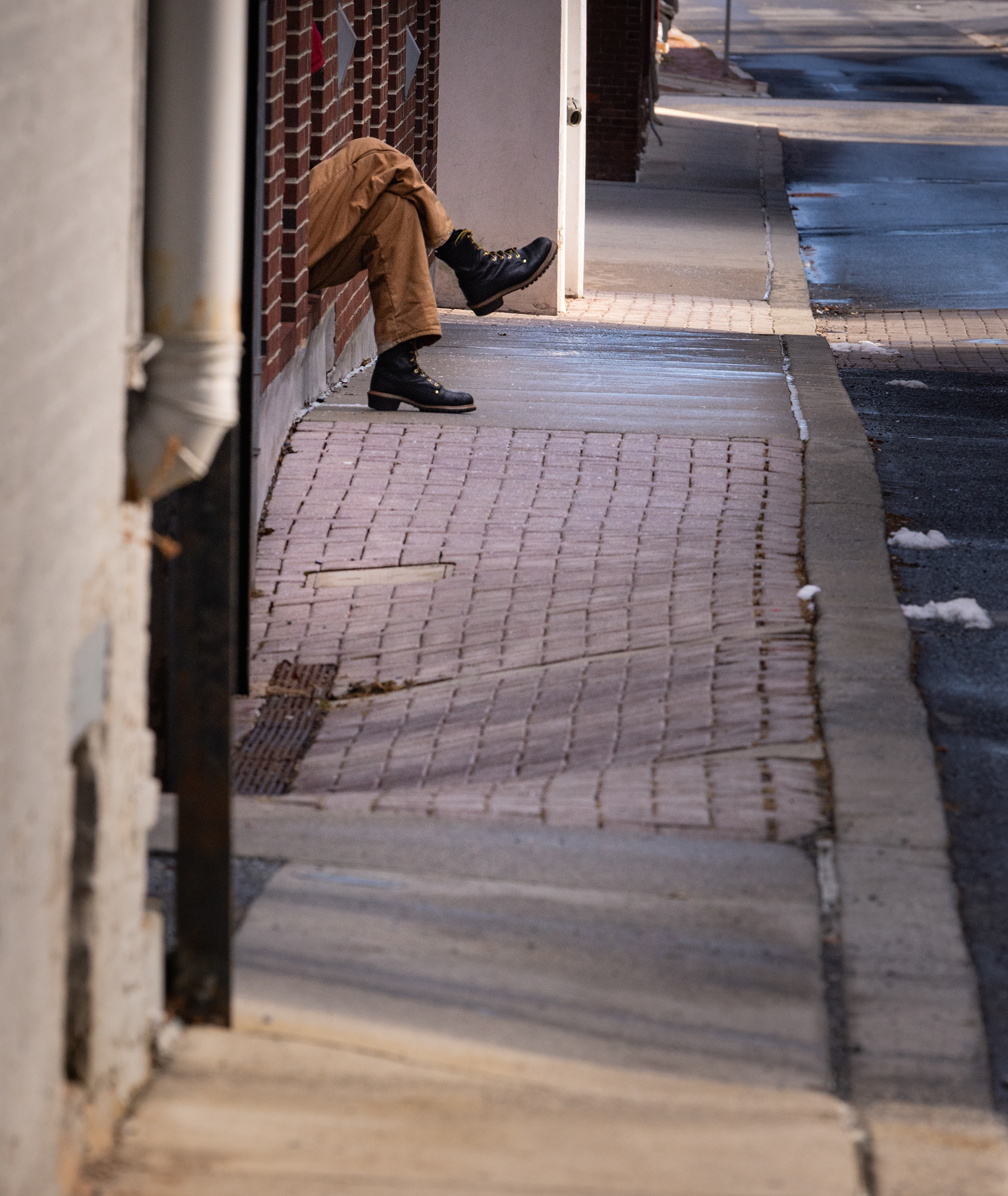 Kicking Back - 1-2026