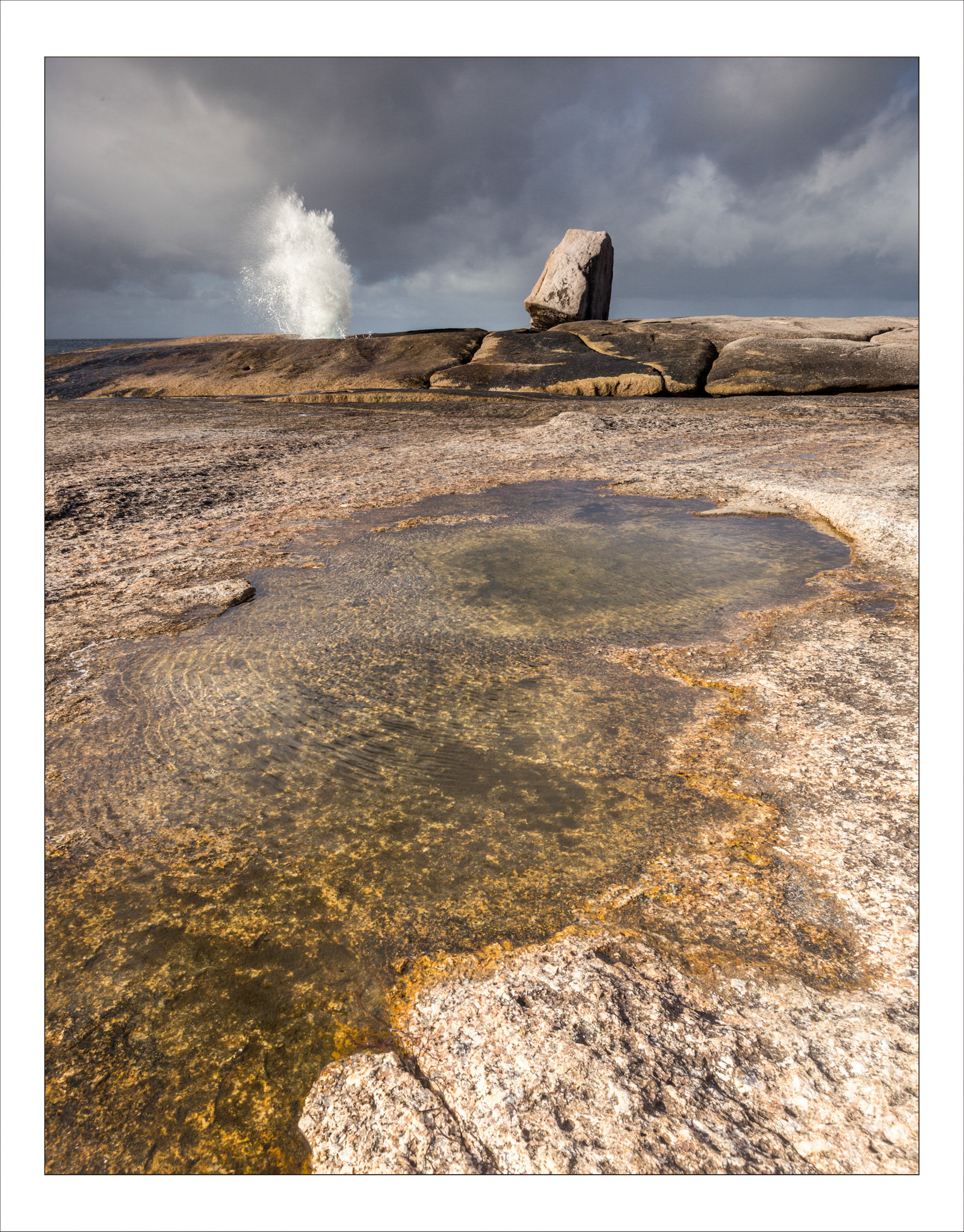 Bicheno Blowhole and rockpool