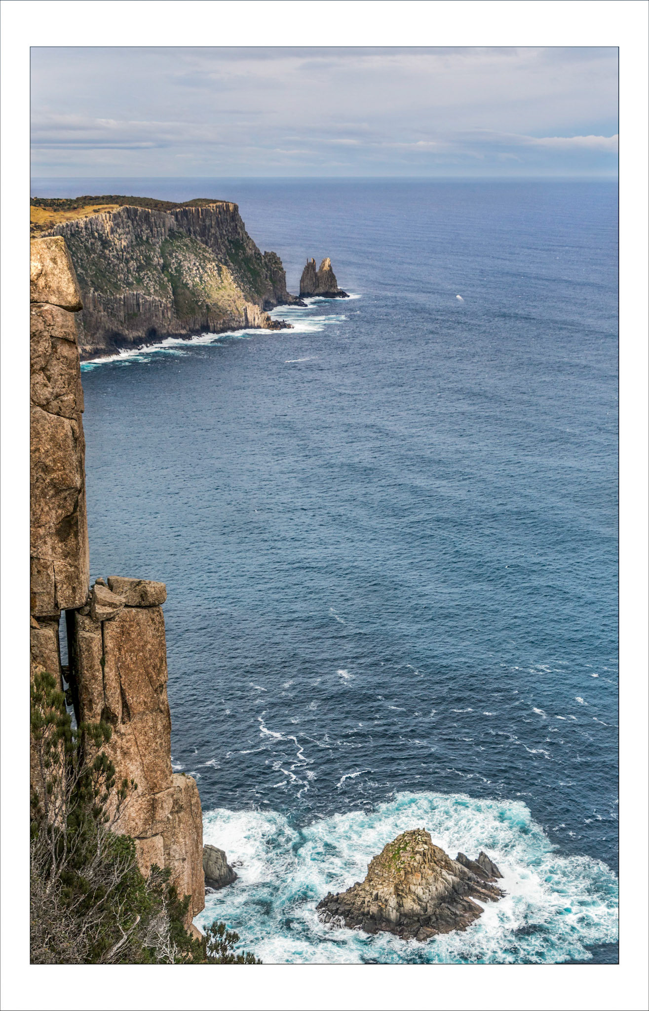 View from the Cape Pillar track over Sheepwash Bay 5