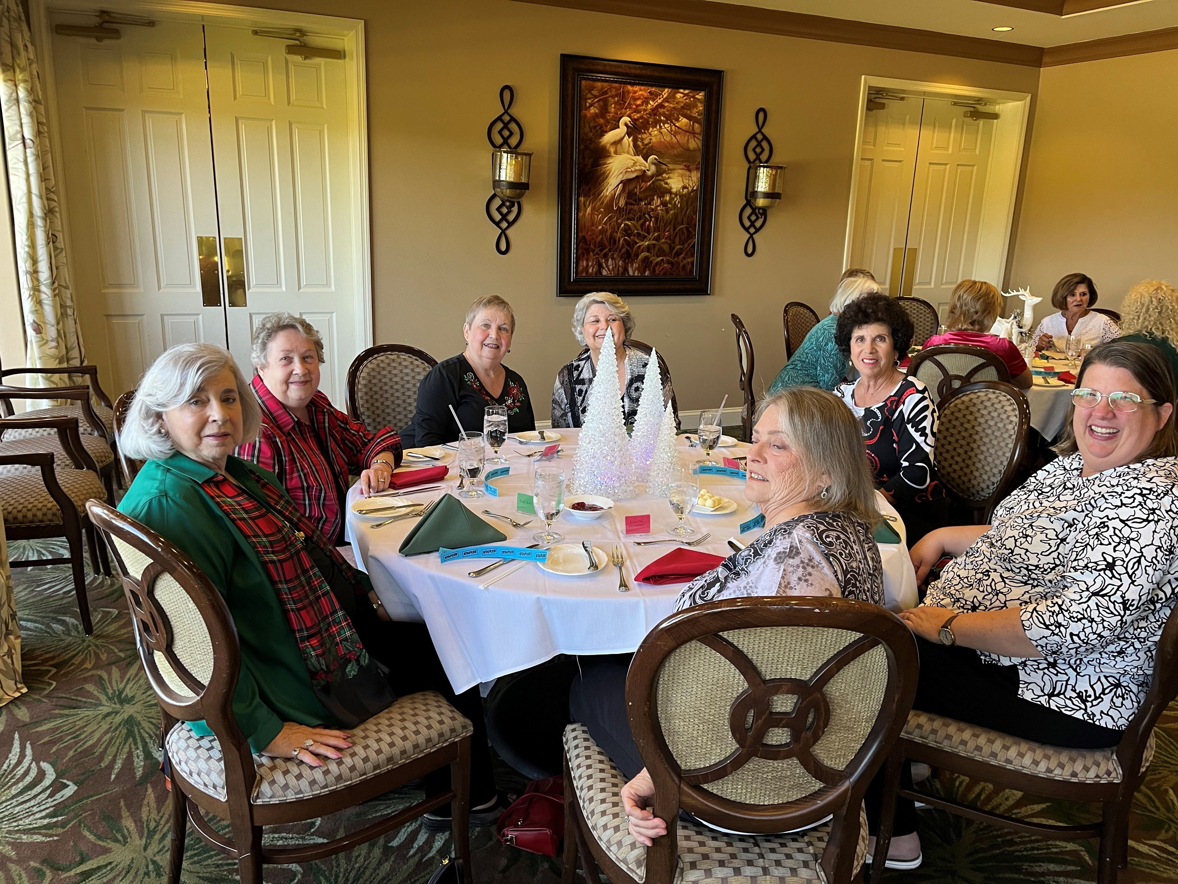 WOMENS CLUB - CHRISTMAS LUNCHEON AT HERITAGE OAKS