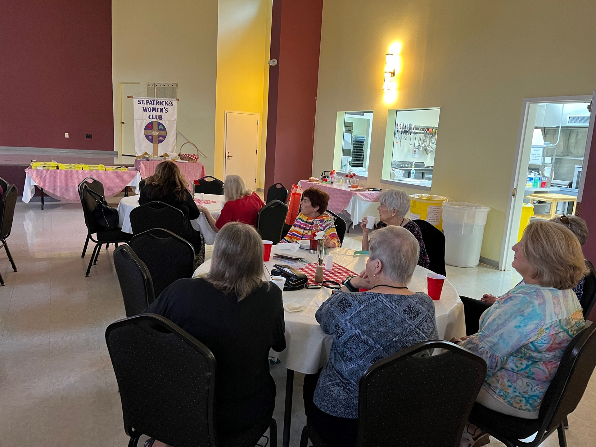 WOMEN'S CLUB MEETING