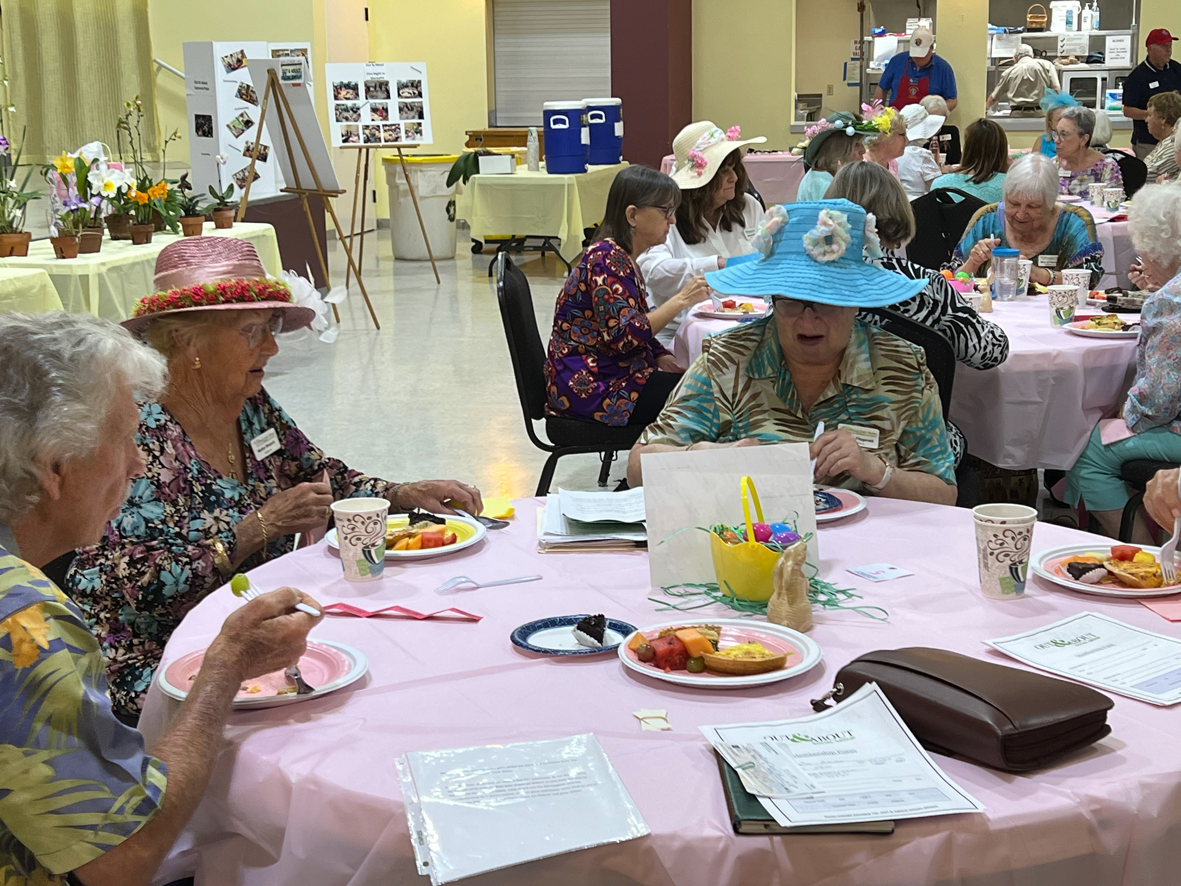 2022-04-05 OUT & ABOUT LUNCHEON - ORCHIDS- photo courtesy of JAIME PEREZ FIGUEROA 