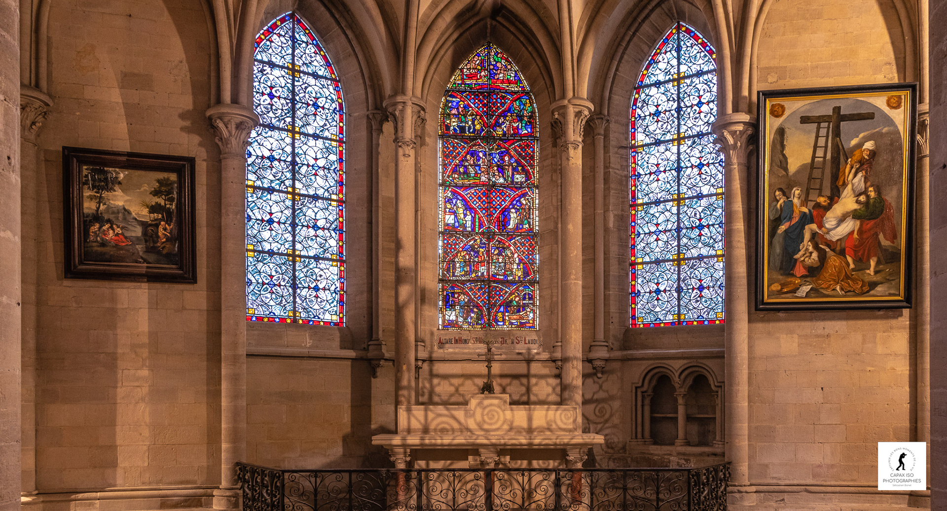 Vitrail de Saint-Lô, Cathédrale de Coutances, Manche, Normandie.