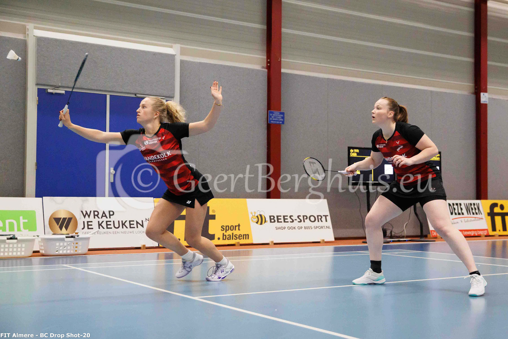 Iris van Leijsen en Kelly van Buiten