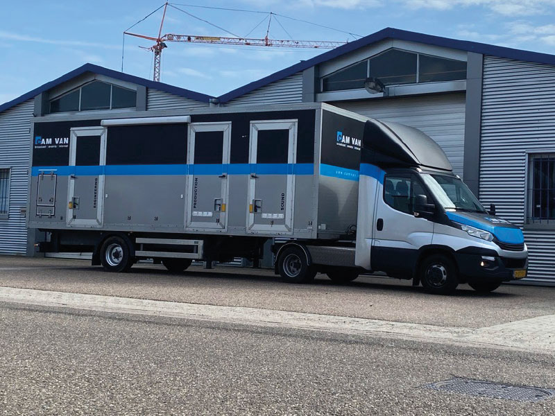 vrachtwagen wrap - zilver/blauw/mat zwart (geheel)