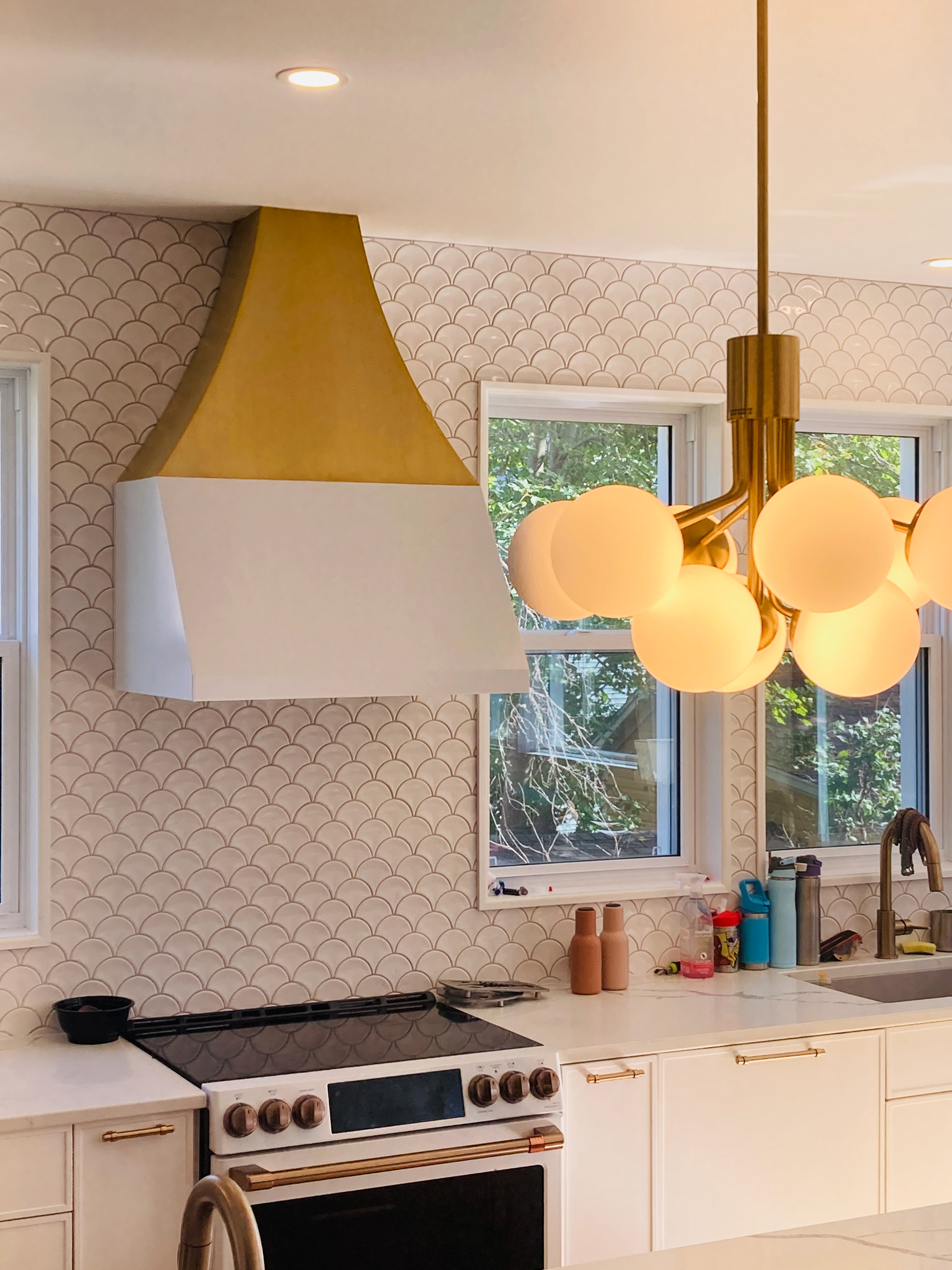 Bronzed aluminum range hood