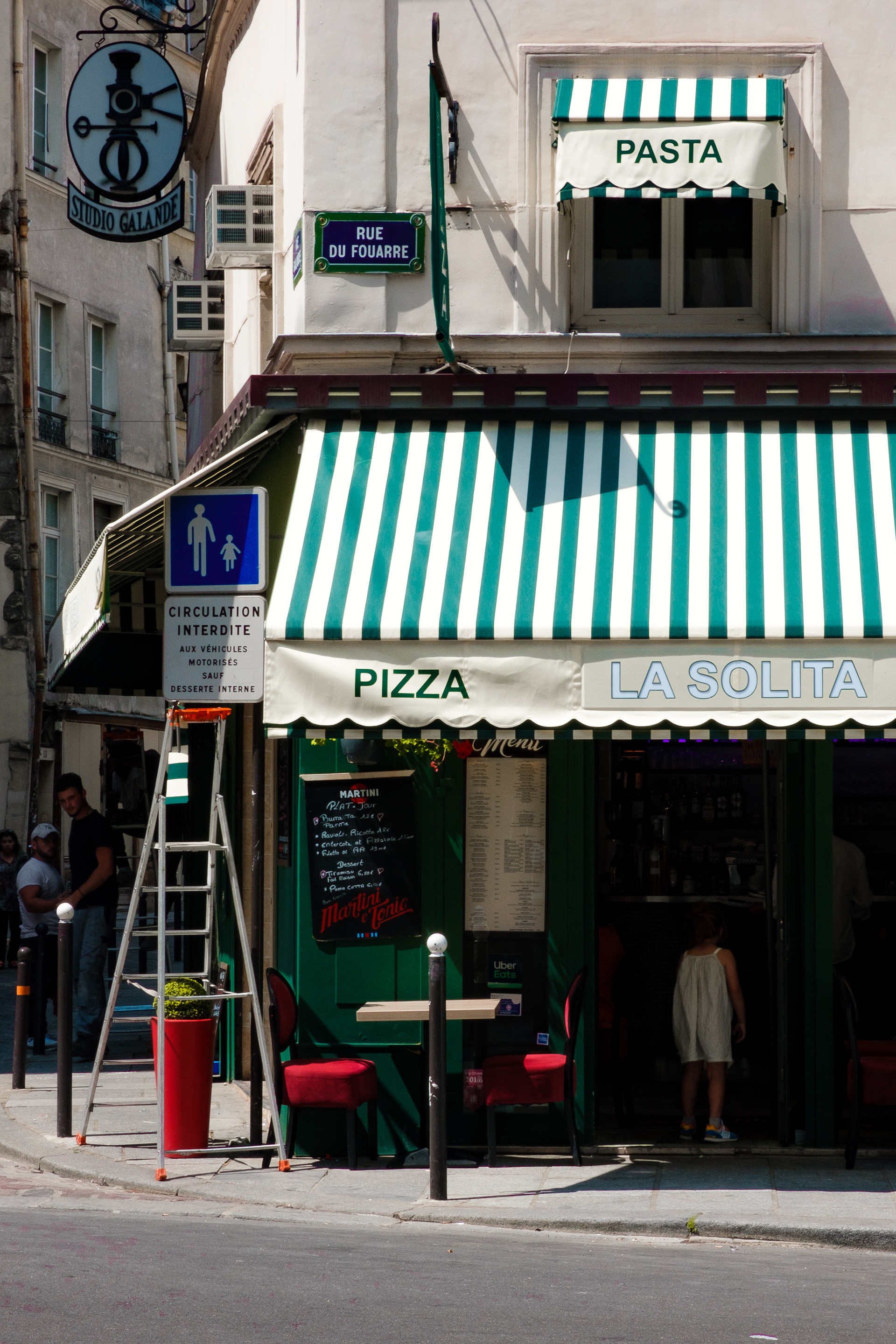 Rue du Fouarre | La Solita Taverna
