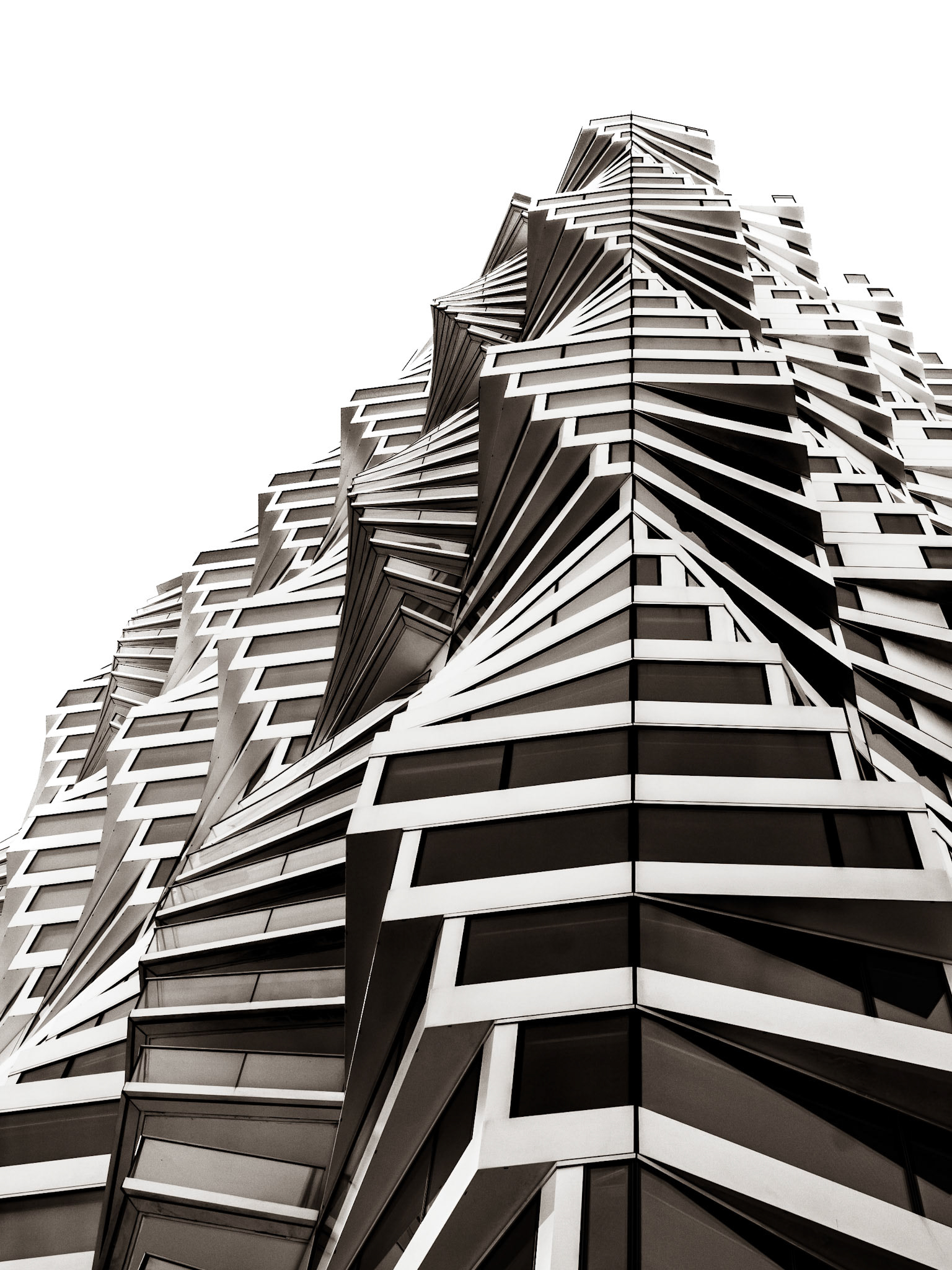 Apartments twist as they rise in an unusual building in San Francisco