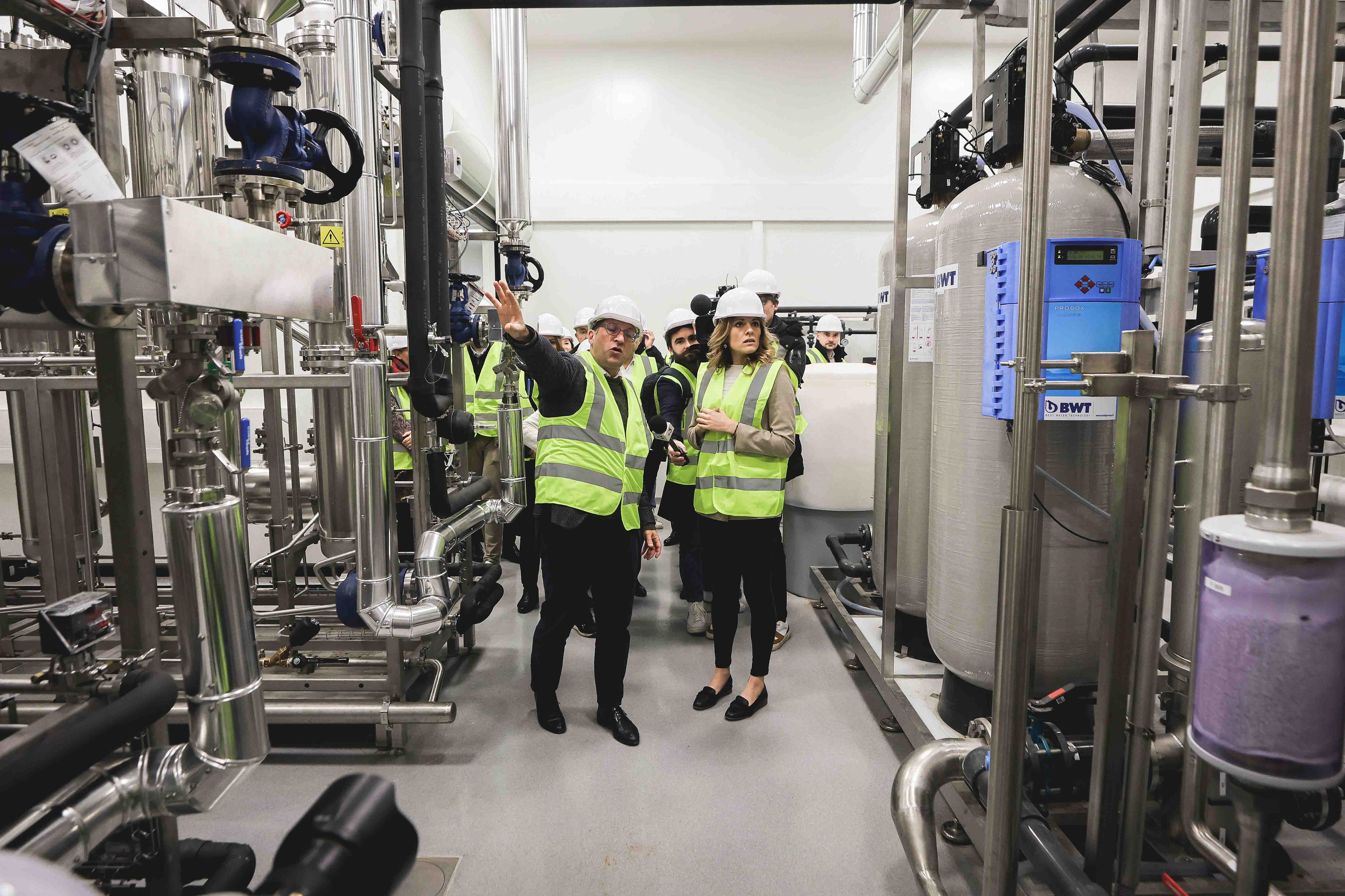 Maud Bregeon visite l'usine Unither - 2024