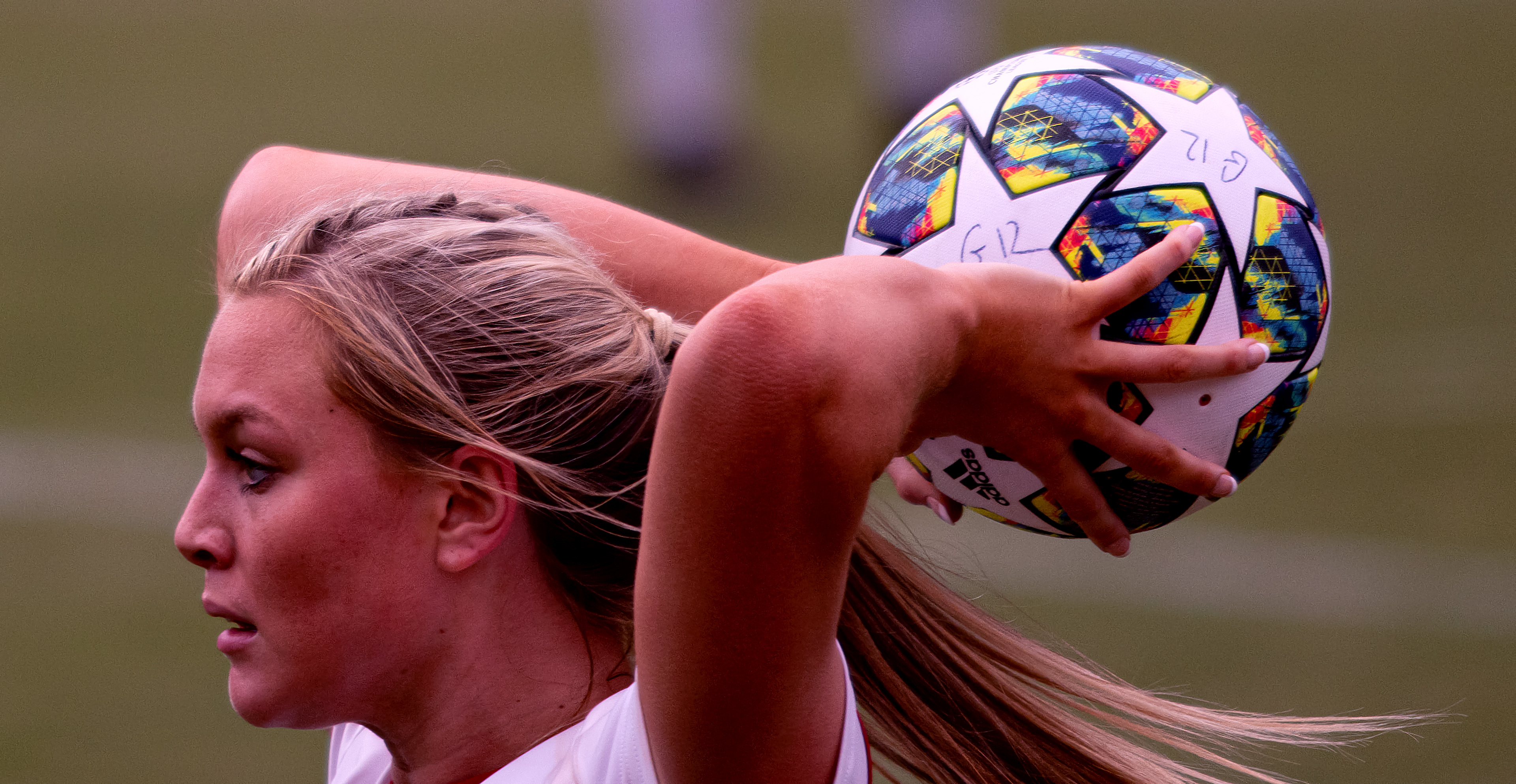 Mia Vaughan throws the ball in on April 17, 2021.