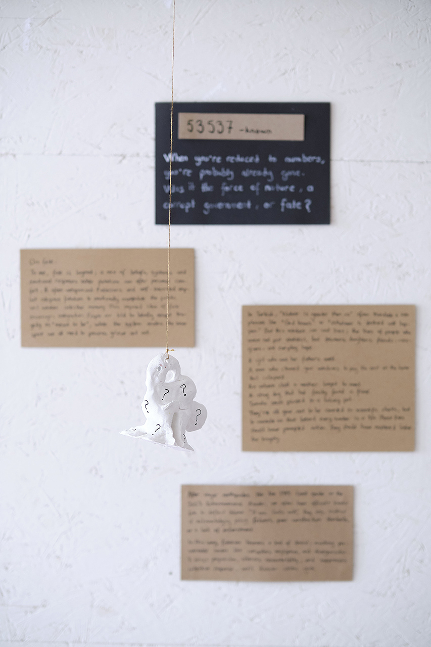 Pop-up 3: Does life hang by a thread? - Seçil Güven