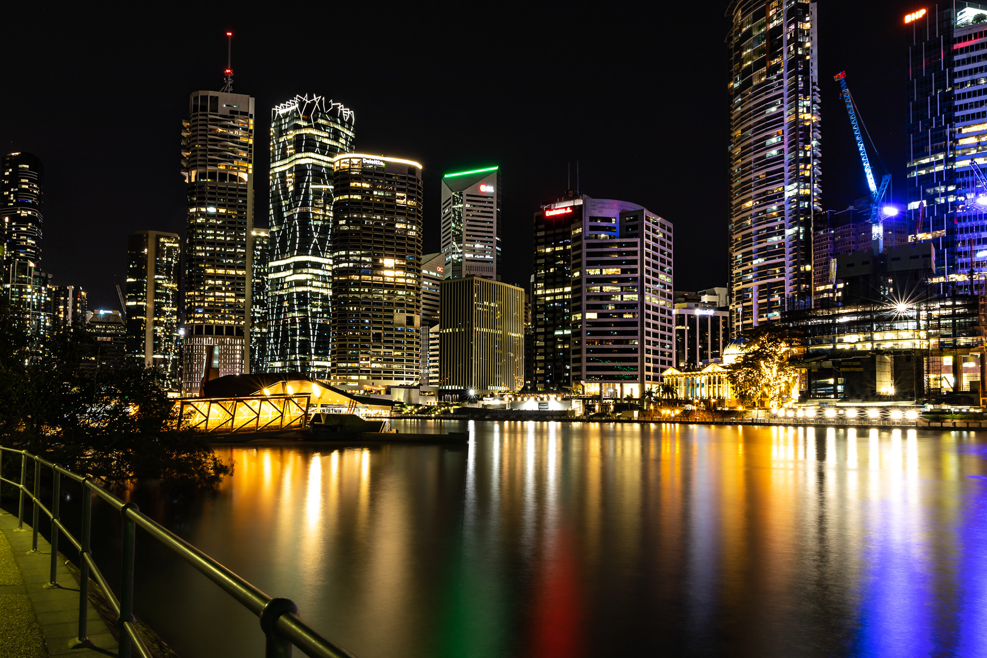 Brisbane by night