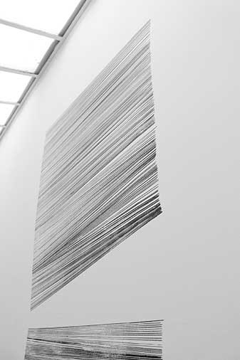 Lignes, mouvement à la verticale, 115cmx240 cm, Progress Gallery, 2017