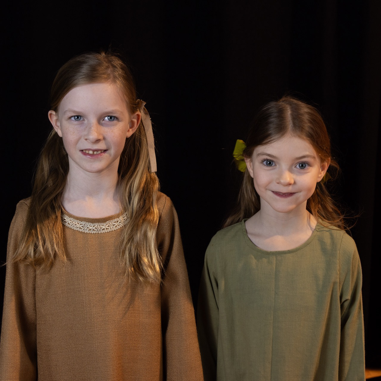 Laura u. Annika Keltner, Schuldknechts Kinder