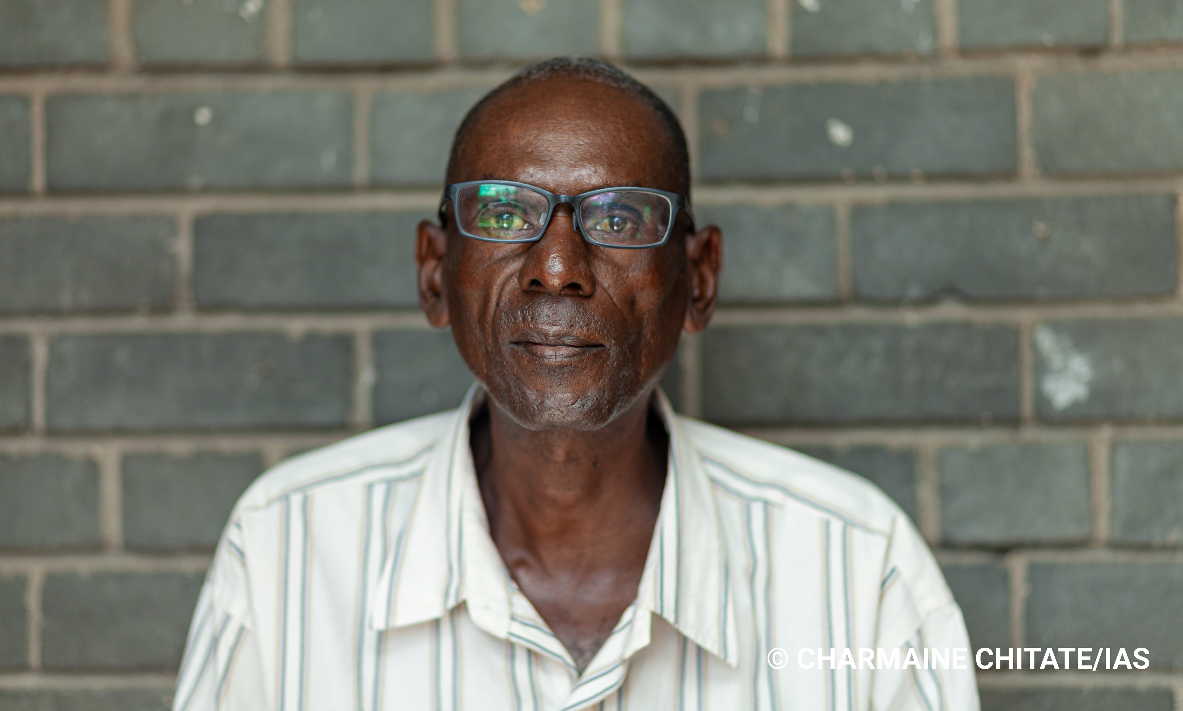 49 year-old Peter Nyatsanga collects his antiretriviral medication from Rutsanana Clinic and was diagnosed with TB and Diabetes, a coinfection which has been hard to diagnose. (Photographer: Charmaine Chitate/IAS)