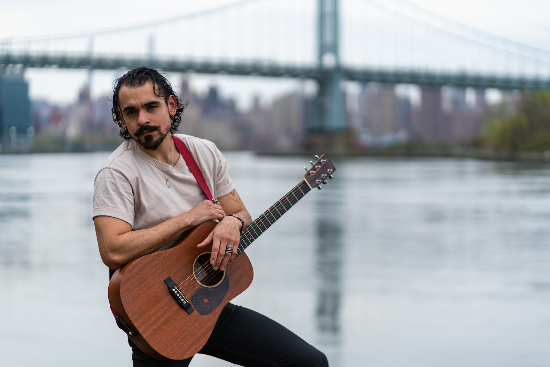 85mm | f/1.8 | 1/2000s