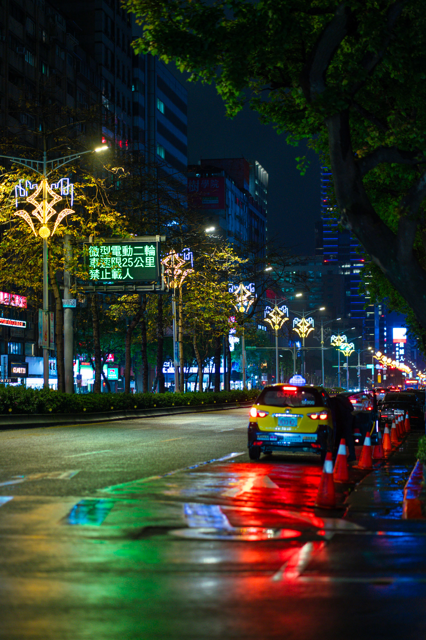 85mm | f/1.8 | 1/80s 