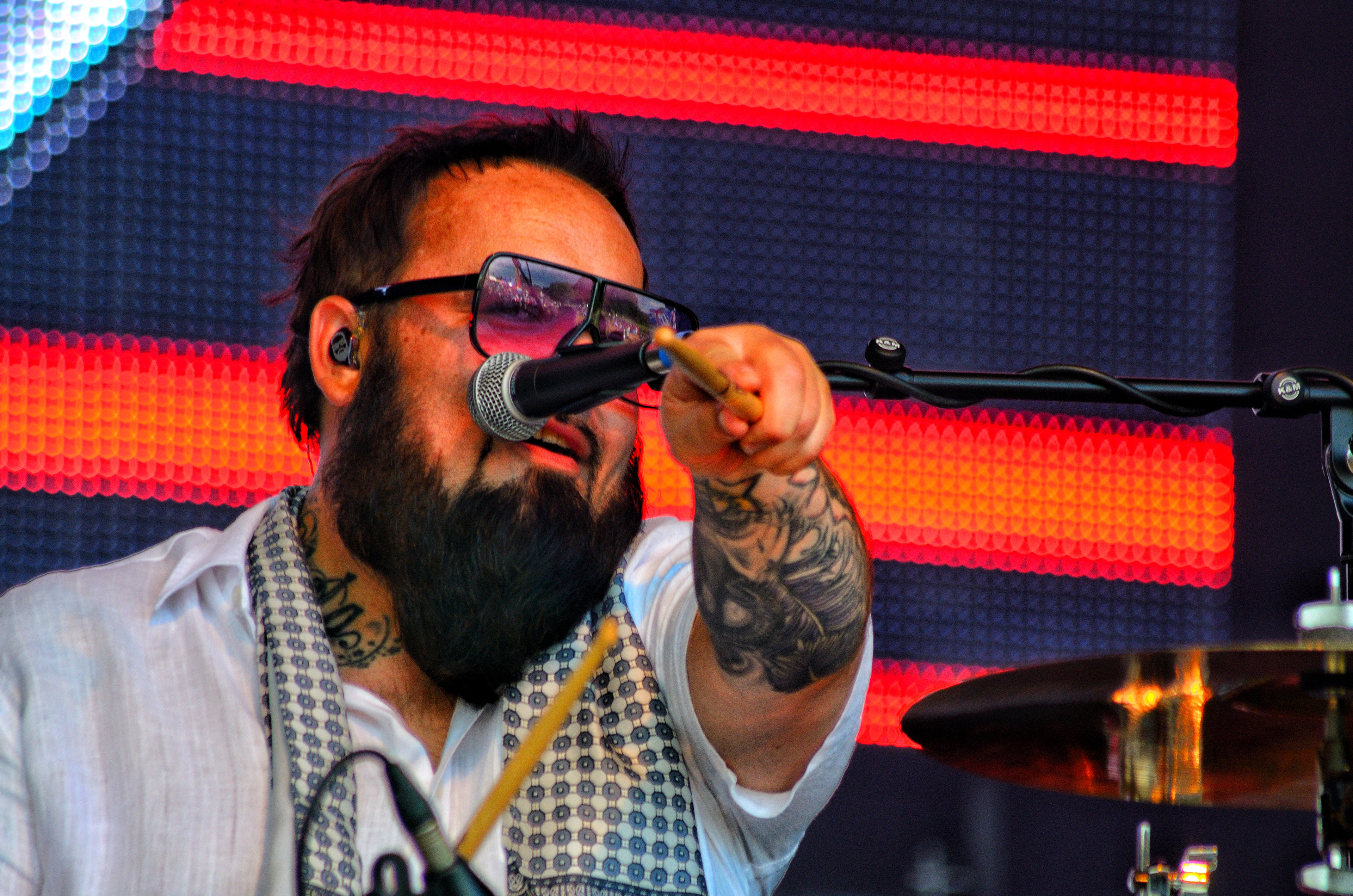 FUN LOVIN CRIMINALS @ COOL BRITANNIA, KNEBWORTH 2019