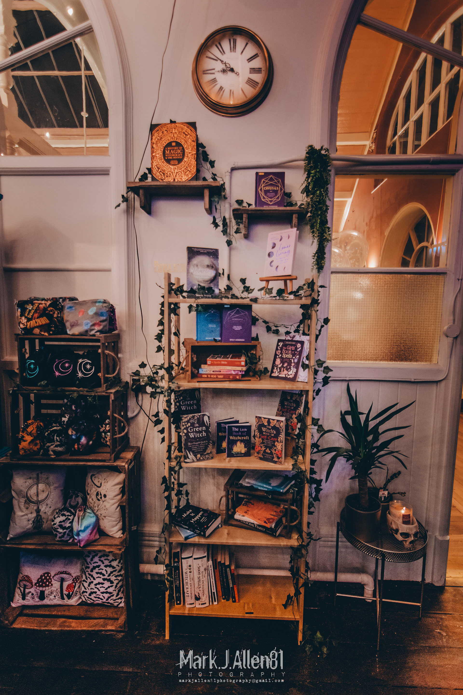 ALTAR - NATURAL/AVAILABLE LIGHTING