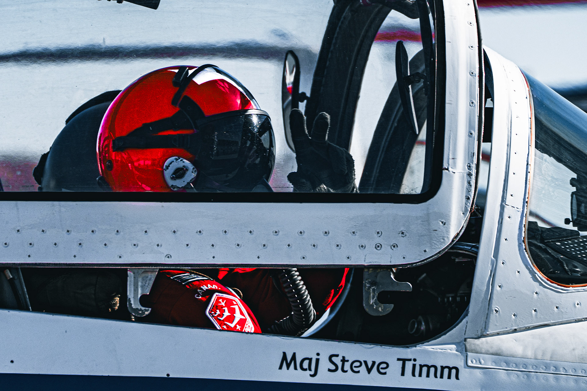 2024 Snowbird 3 Maj Steve Timm taxis out with his family on base for his final flight.