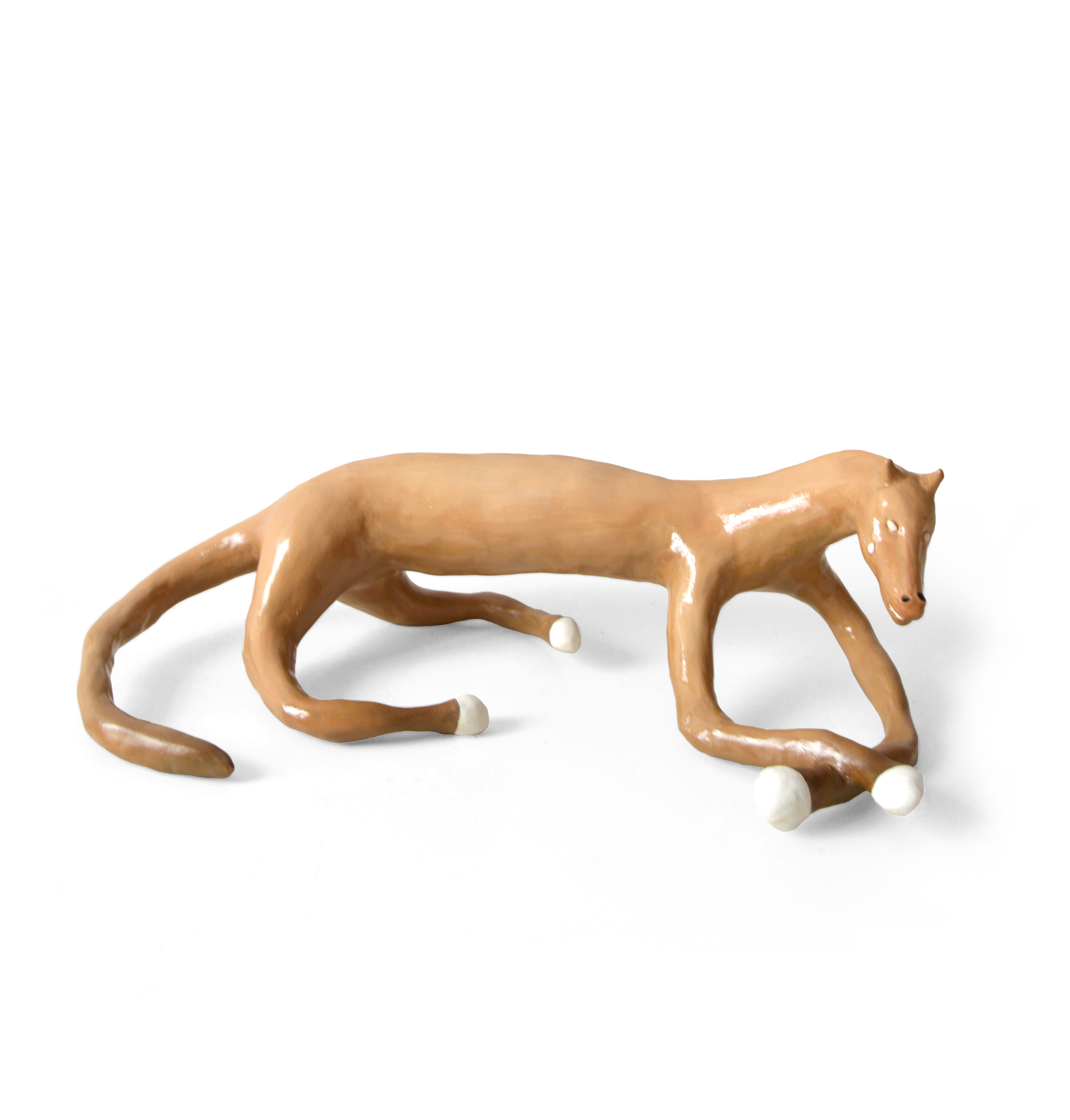 ΑΛΟΓΑΚΙ 6. 2024. ΛΑΔΙ ΣΕ ΠΗΛΟ. 34 x 19 x 12 cm