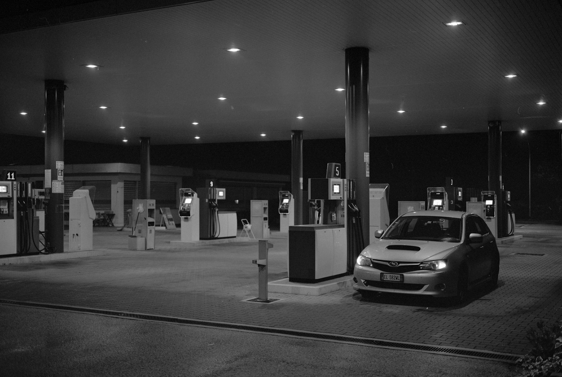 Fuji GW690II | Fujinon EBC Fujinon 90mm f/3.5 | Kodak TMax 400 1600 ISOScanned with Epson V850 ProPush +2Lab developed