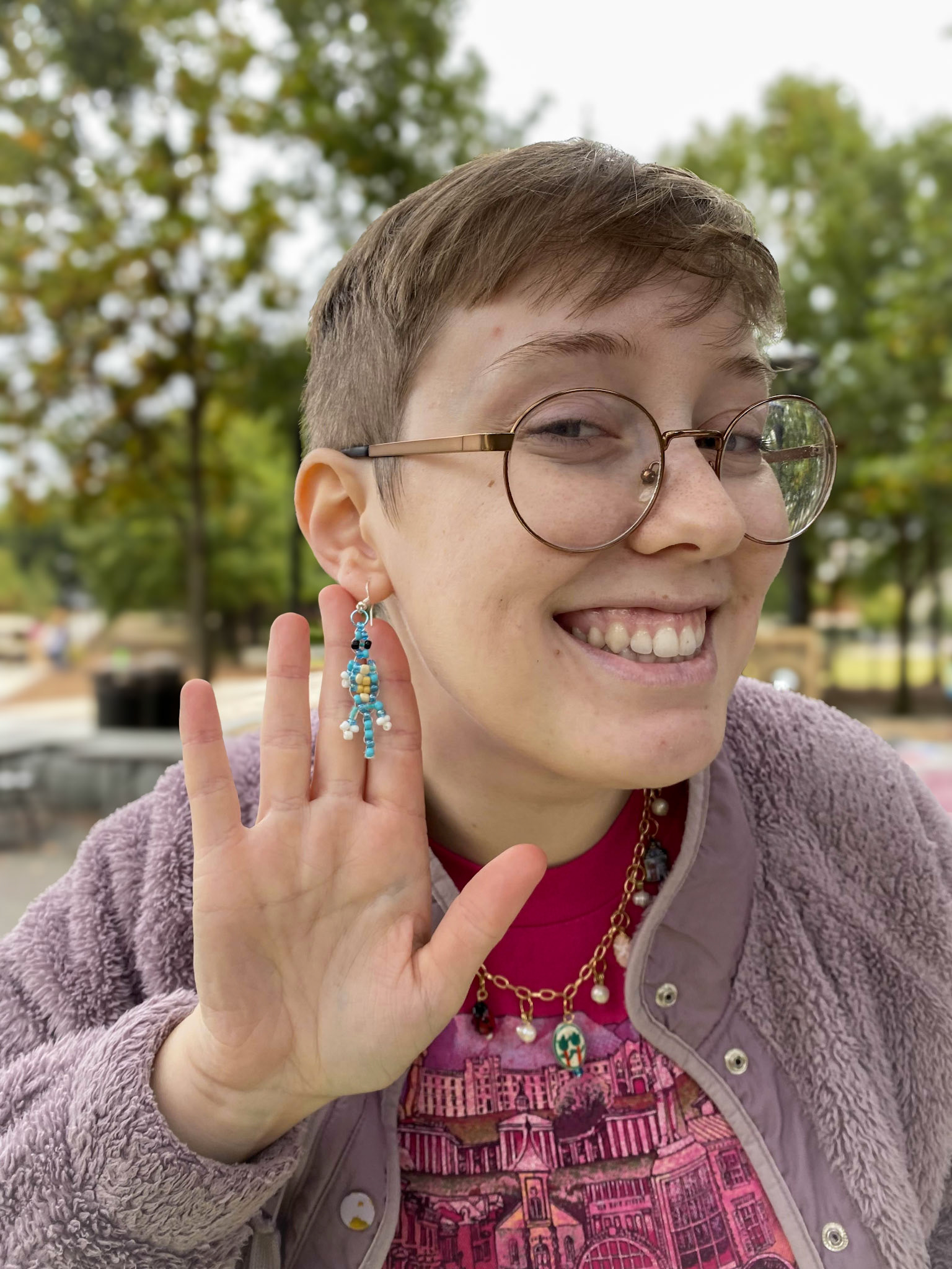 GummyDragon modelling some bead lizards!