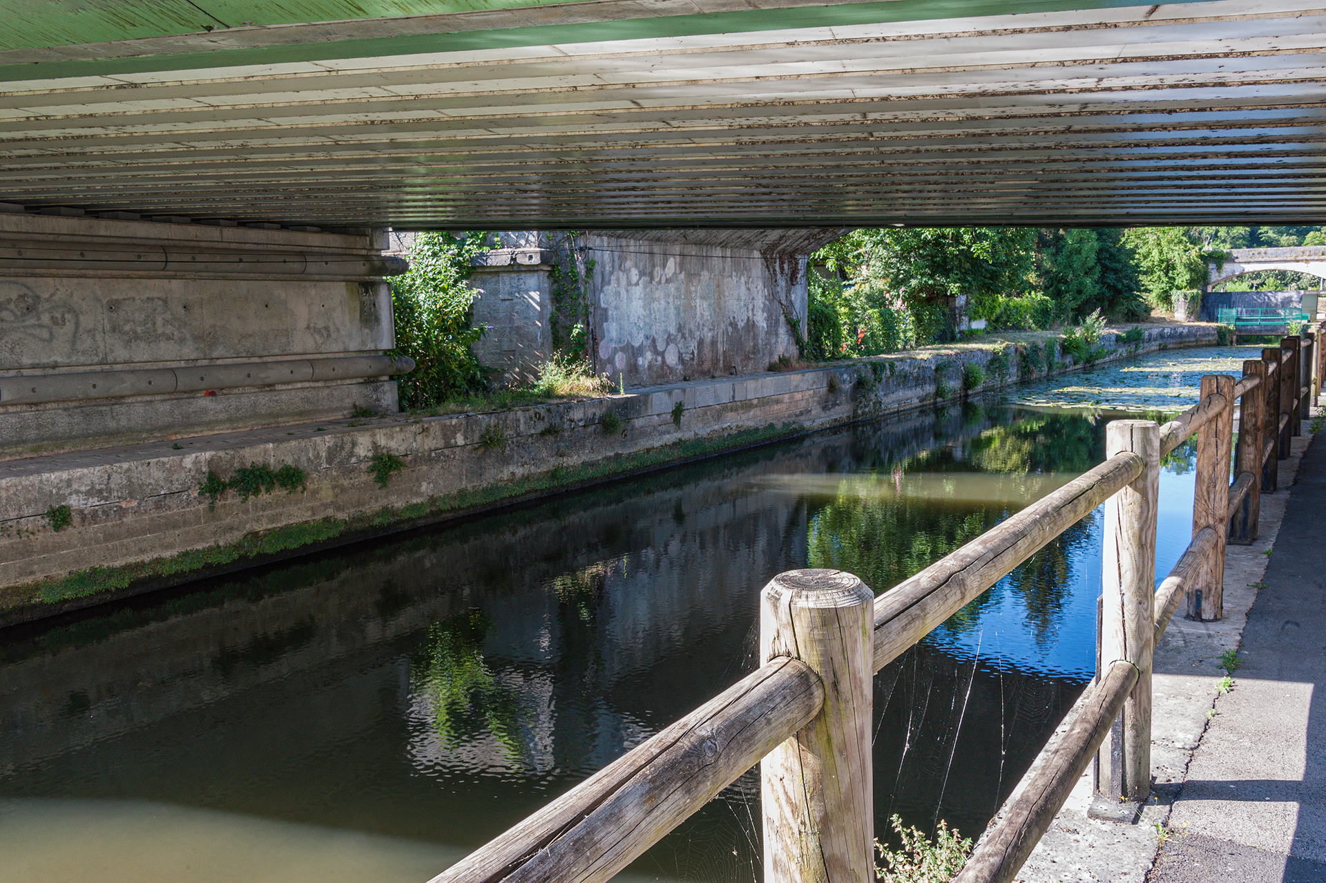 Ecluse sur le canal de l'Isle n°40 Ste Claire