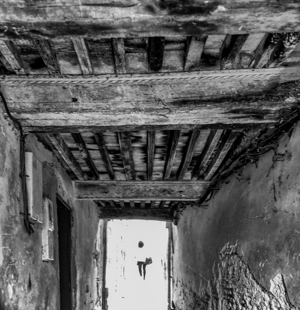 Fas al Bali Porche avec personnage féminin