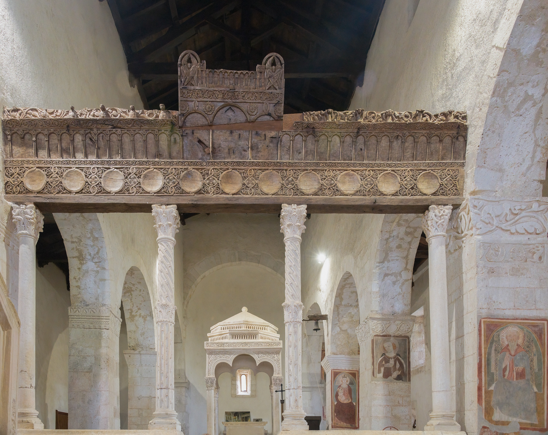 Sta Maria in Valle Porclaneta Iconostase 1150