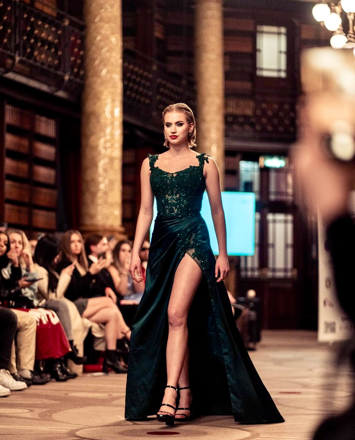 LONDON S/S 24