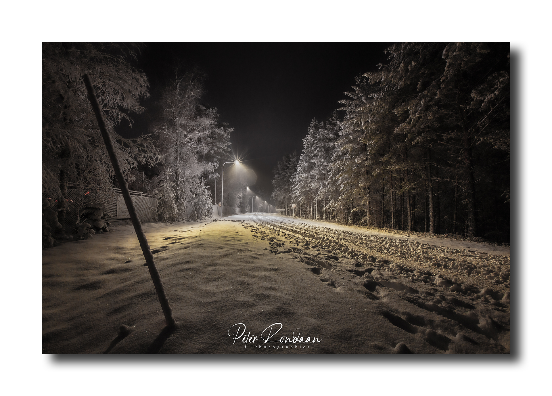 15 - Snow on the night