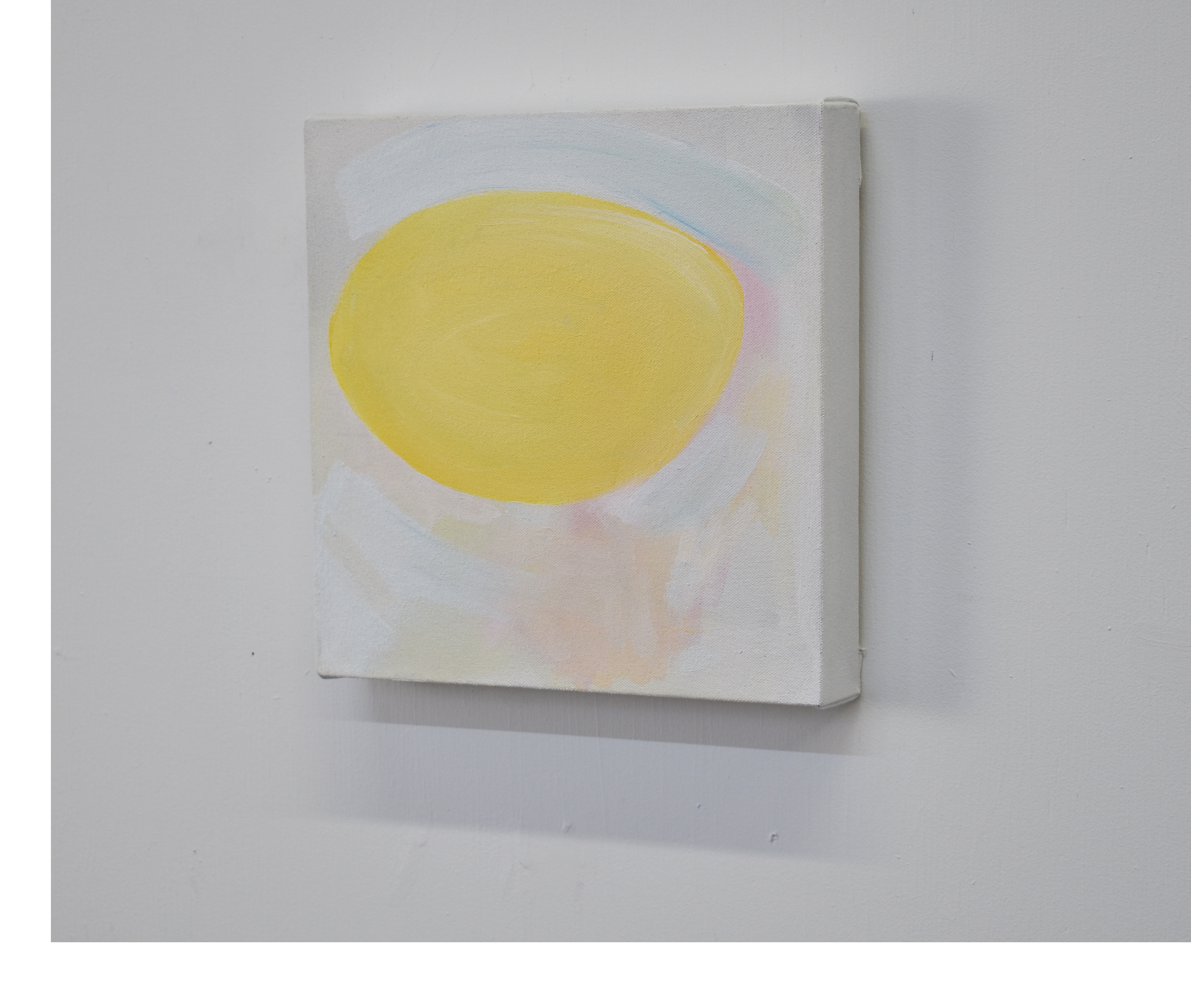 «Un rond jaune», acrylique sur toile, 10 x 10", 2021