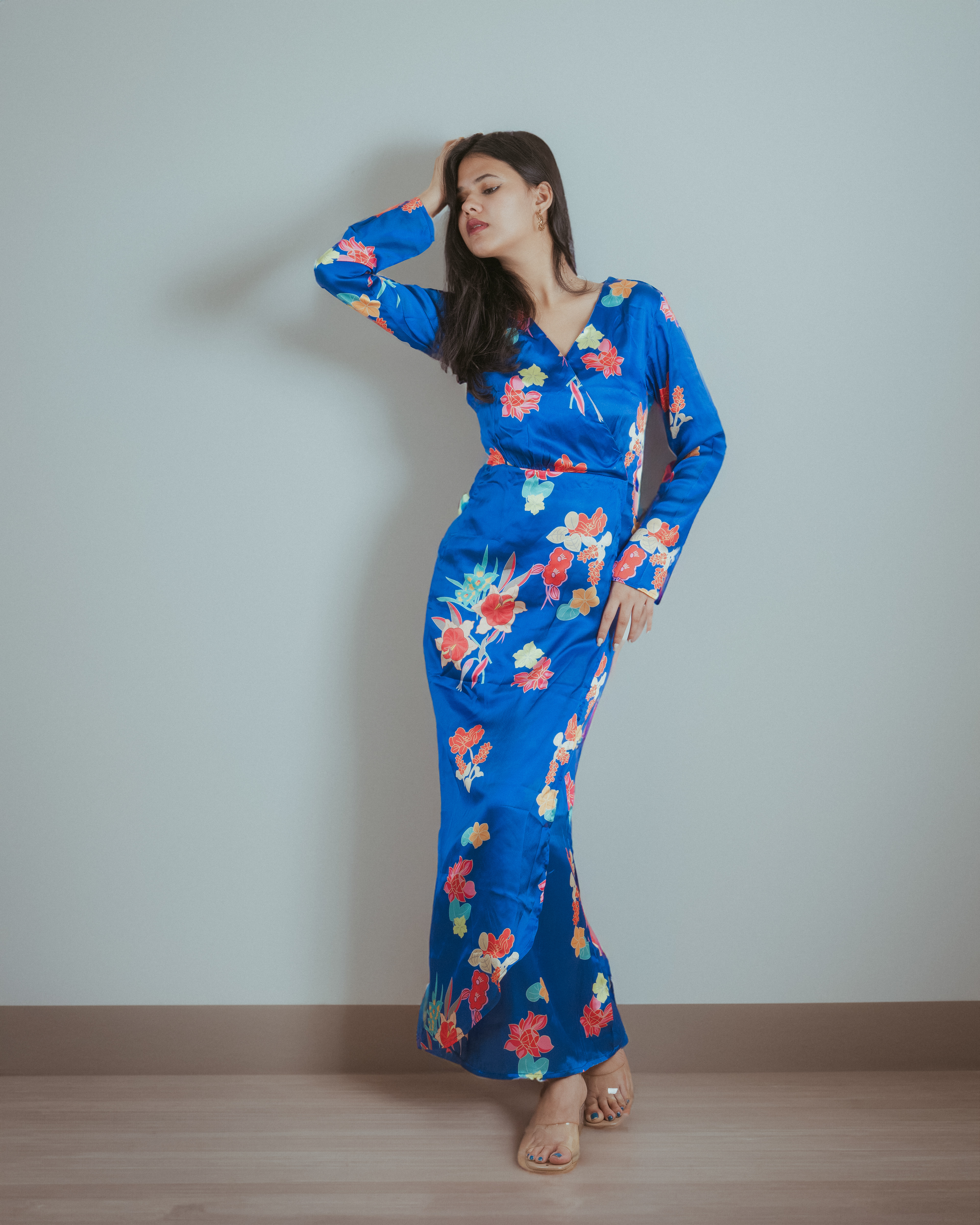  "Stylish model in contemporary fashion attire, exuding confidence and sophistication."