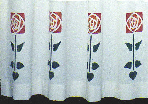 Roses on Stems, red roses, 8" high