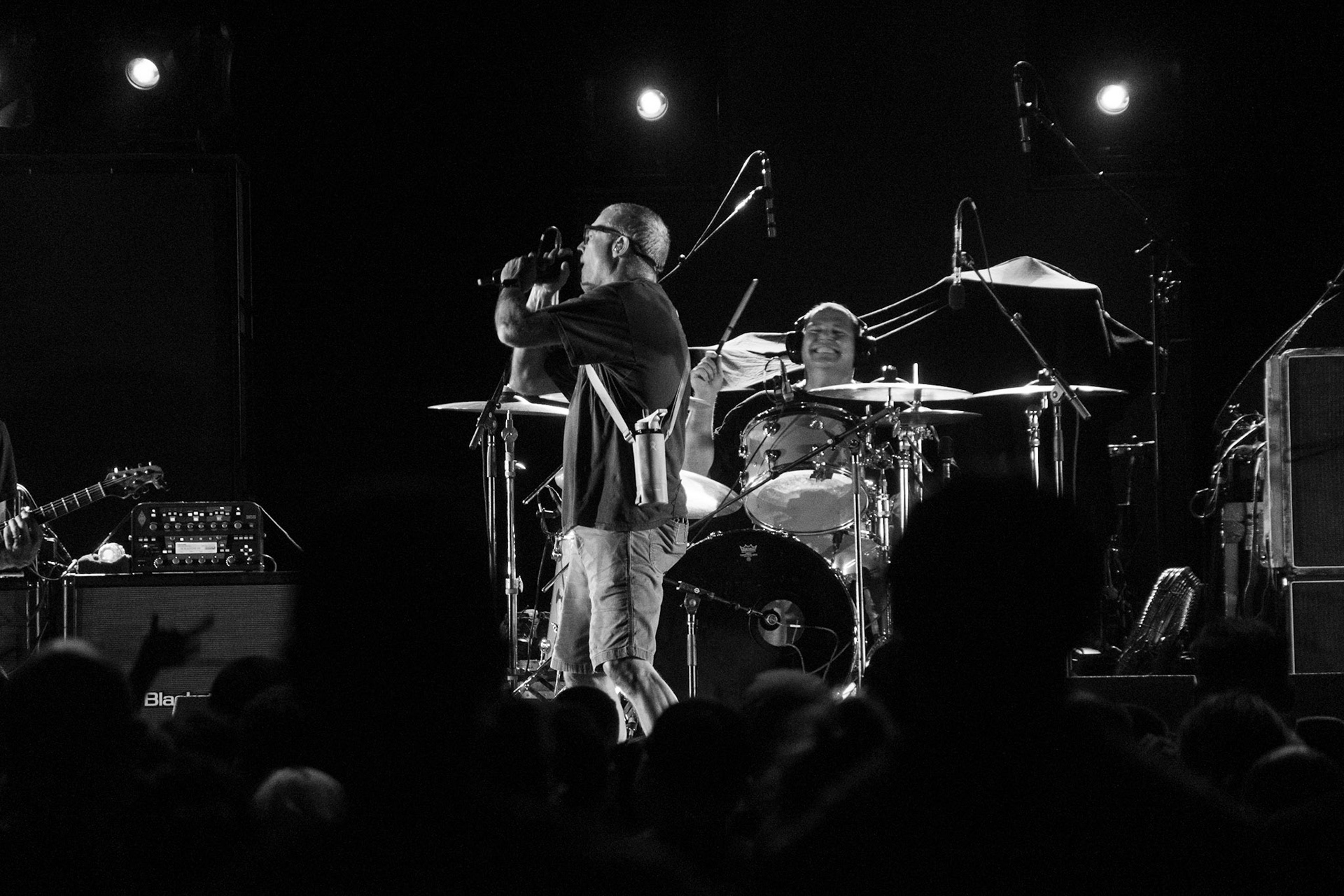 DESCENDENTS