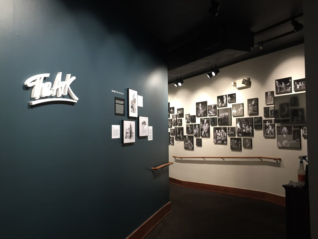 Wall displays, art direction & design. Grafaktri, installation.